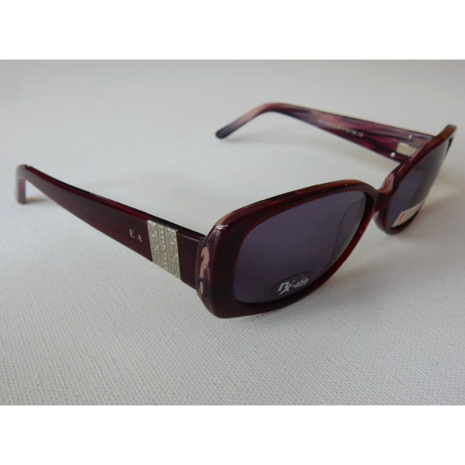 Vintage VINTAGE Elizabeth Arden Sunglasses Women's Red Frame 57[]15 135 5206-2, 57-15-135, A Missing Left Arm, Sunglasses, Womens Size ONE SIZE - 3 Thumbnail