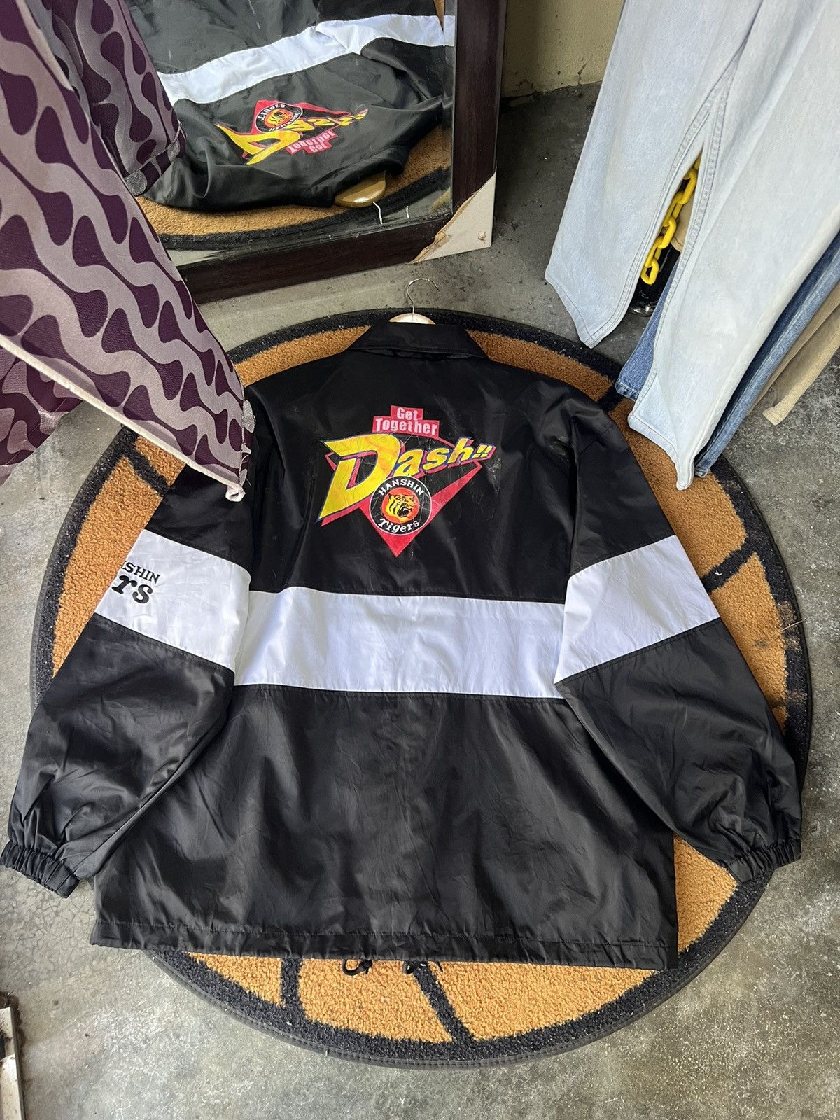 Japanese Brand 🔥Hanshin Tigers Baseball Club Windbreaker Size US XL / EU 56 / 4 - 2 Thumbnail