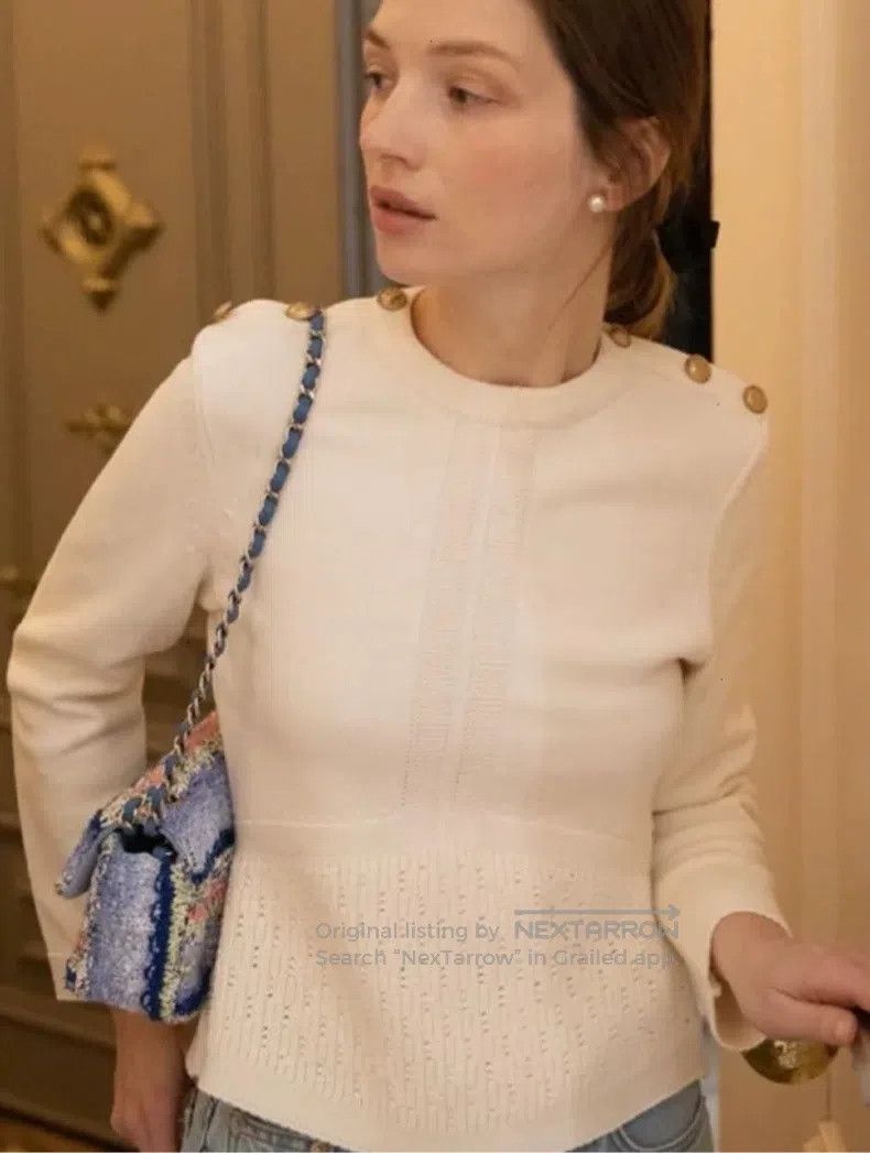 Chanel Chanel 23C beige elegant knitted long sleeves Size XXS / US 00 / IT 34 - 2 Thumbnail