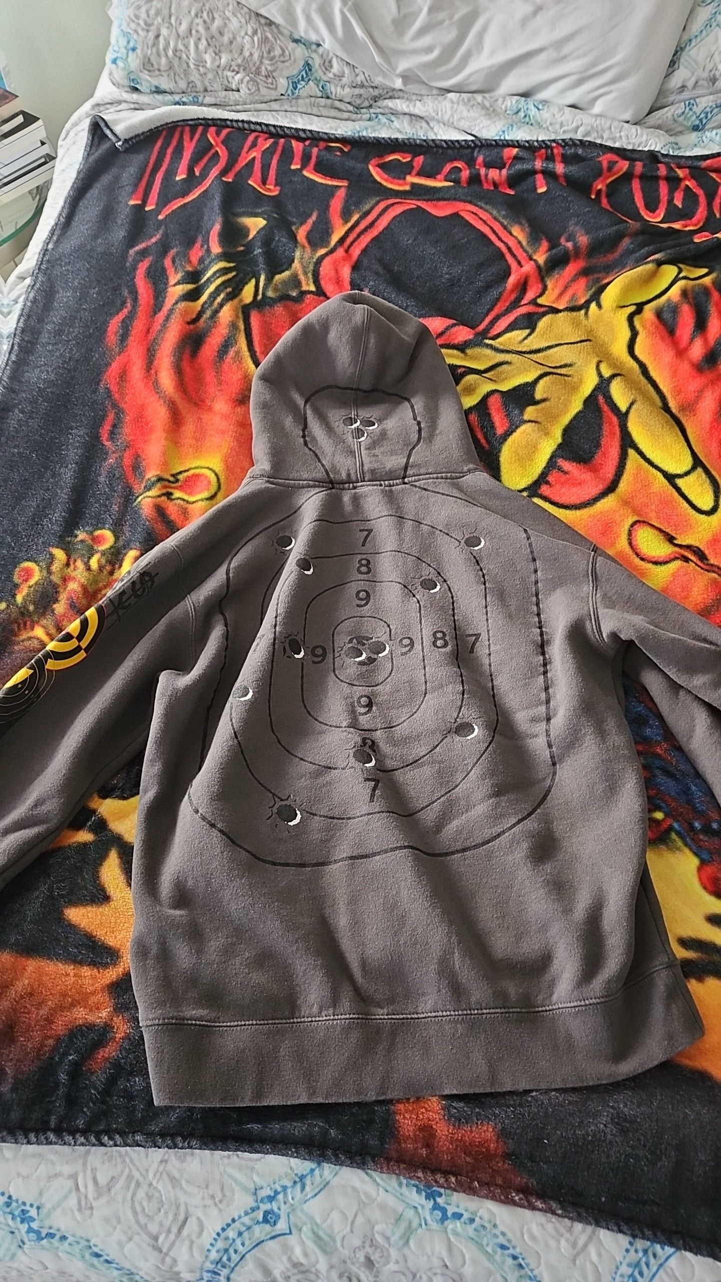 Sus Boy Susboy Targeted individual sweatshirt Size US M / EU 48-50 / 2 - 3 Thumbnail