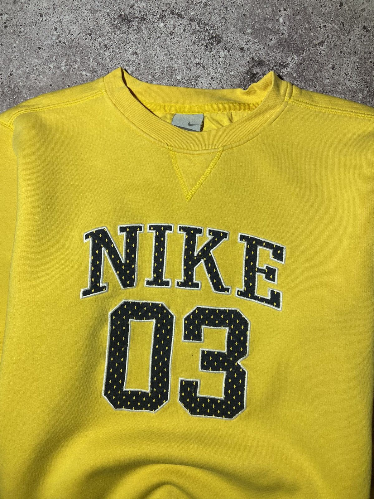 Other 💥Nike vintage y2k yellow sweatshirt‼️ Size US M / EU 48-50 / 2 - 4 Thumbnail