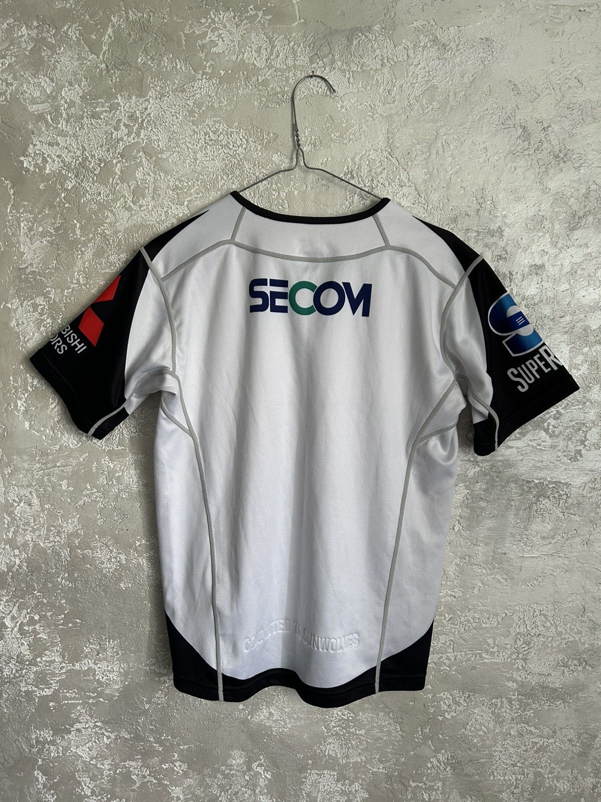 Vintage SUNWOLVES RUGBY TEAM JERSEY 2017/18 AWAY Size US XS / EU 42 / 0 - 9 Thumbnail