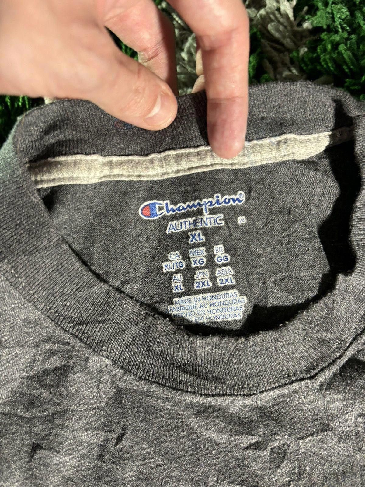 Champion 2010s Champion Pocket Logo Tee Size US XL / EU 56 / 4 - 5 Thumbnail