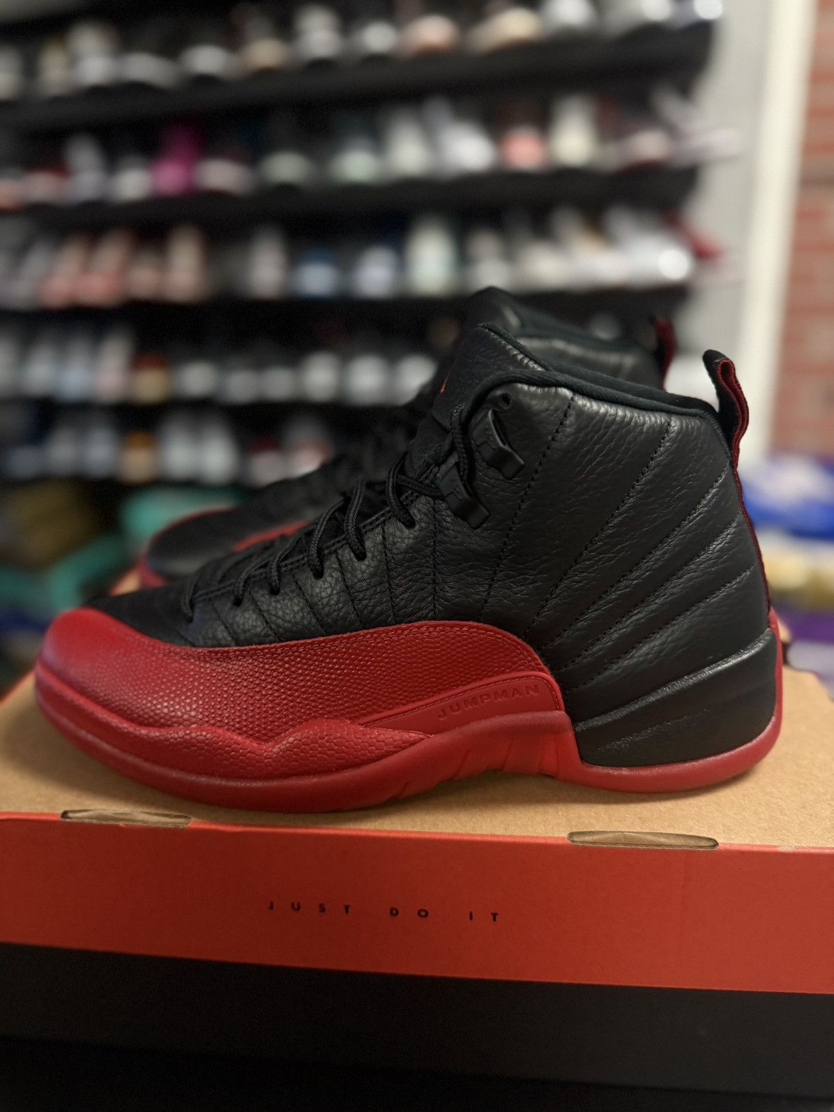 Jordan Brand × Nike Jordan 12 Flu Game Size 10.5 (2025) Brand New Size US 10.5 / EU 43-44 - 4 Thumbnail