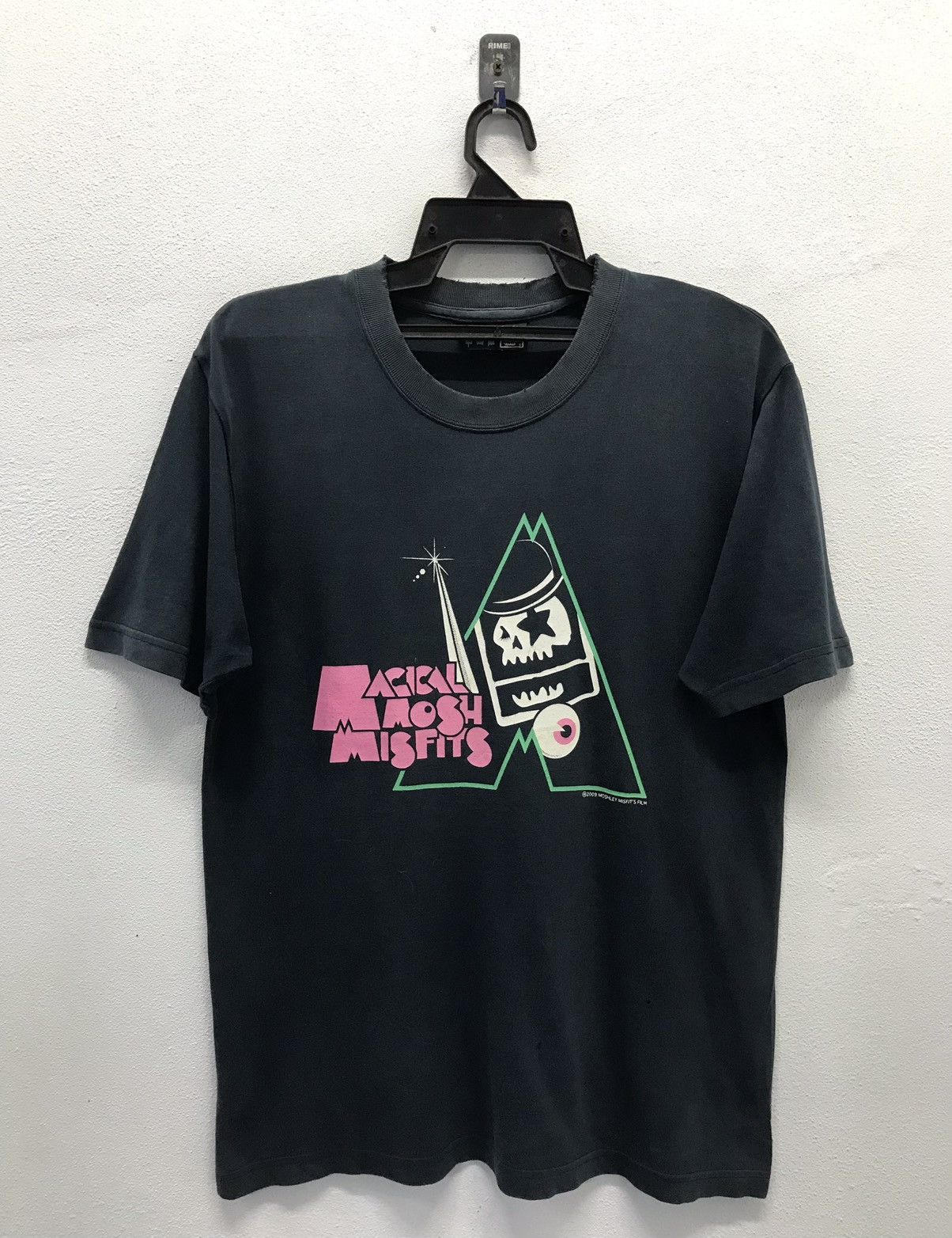 Vintage Vintage Magical Mosh Misfits 2009 Moshley Misfit’s Film Shirt Size US M / EU 48-50 / 2 - 1 Thumbnail