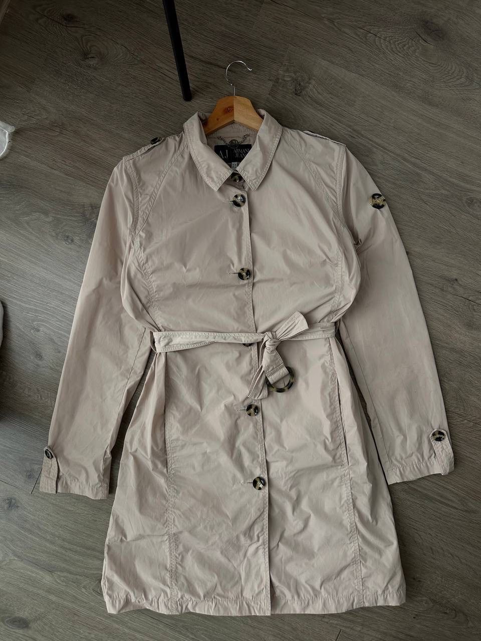 Armani × Vintage Vintage Armani Jeans Nylon Beige Coats Womens Jacket Size M / US 6-8 / IT 42-44 - 11 Thumbnail