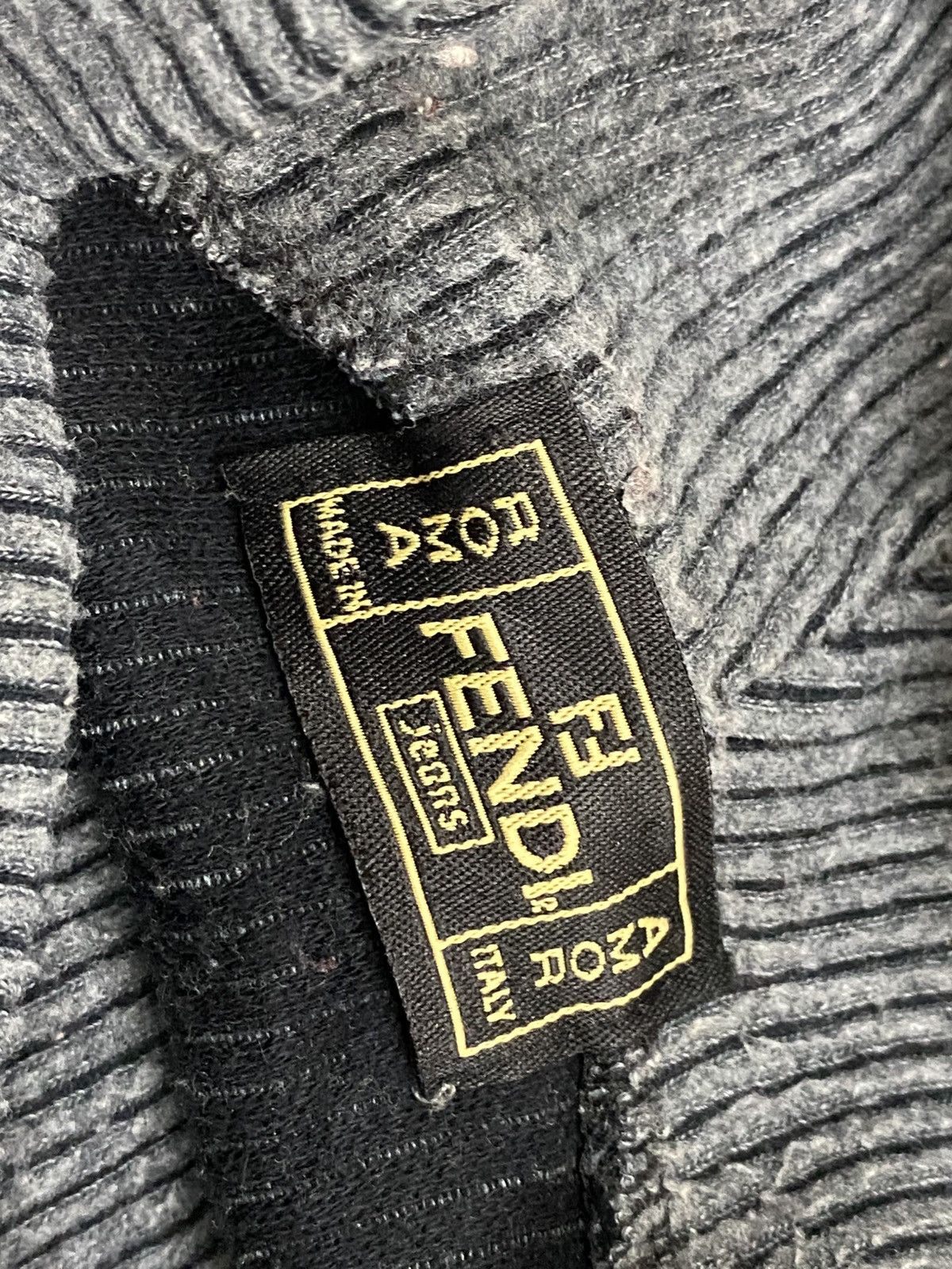 Fendi RARE 90s FENDI Knit Turtleneck Jumper Gray Logo - Made Italy Size M / US 6-8 / IT 42-44 - 7 Thumbnail