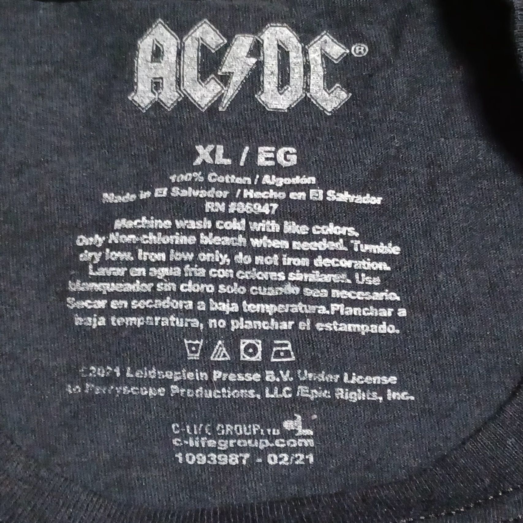 Logo 7 AC/DC Mens T Shirt XL Black White Back In Black Graphic Large Logo Shirt Mens XL Black White Graphic Print 70s 80s Rock Logo AC/DC Size US XL / EU 56 / 4 - 2 Thumbnail