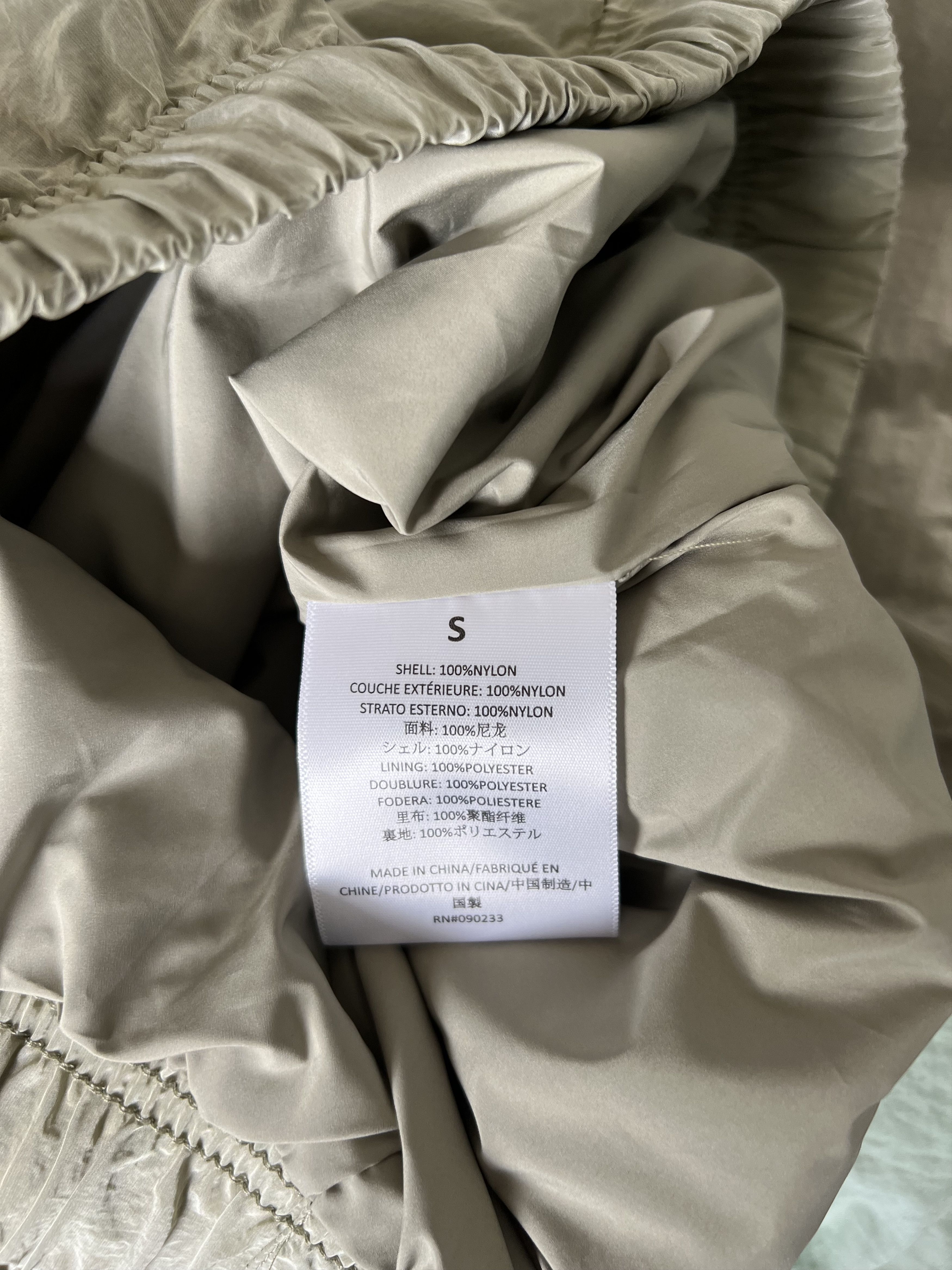 Essentials × Fear of God Fear of God Essentials Nylon Crinkle Track Pants Size US 30 / EU 46 - 9 Thumbnail