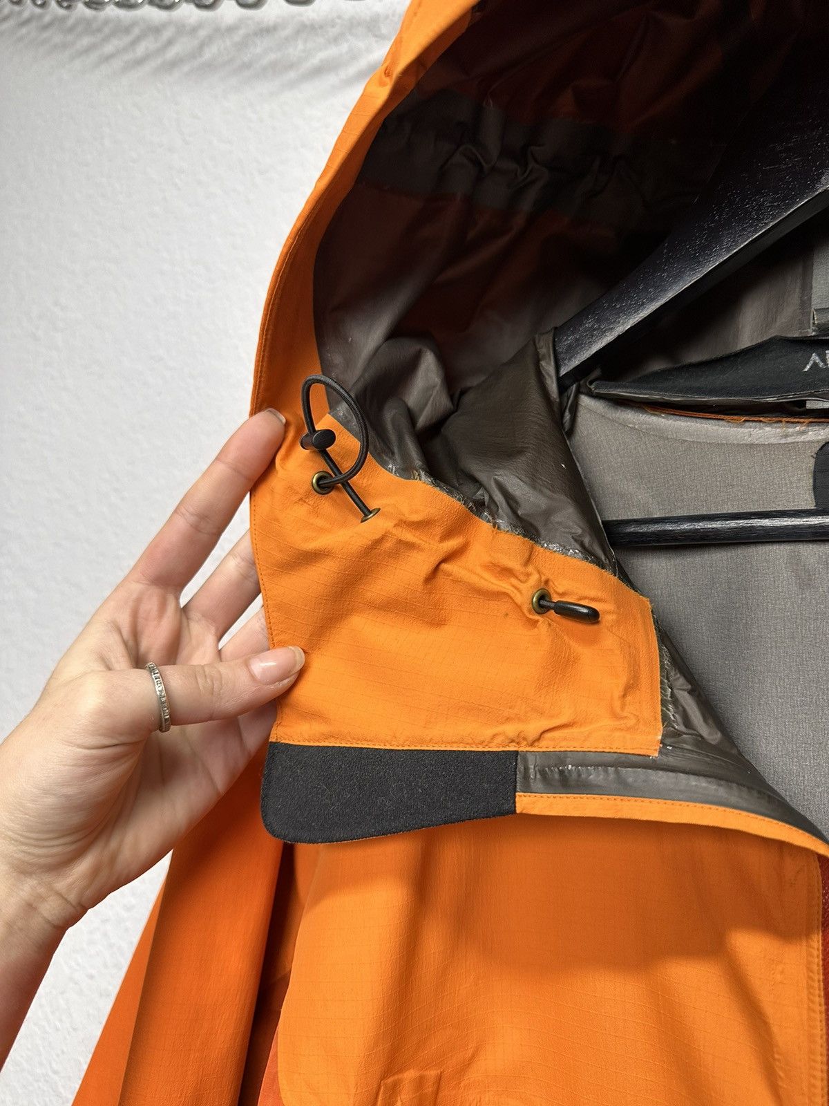 Arc'teryx Vintage Gore-tex Arcteryx Orange Shell Jacket Outdoor Size US XL / EU 56 / 4 - 10 Thumbnail