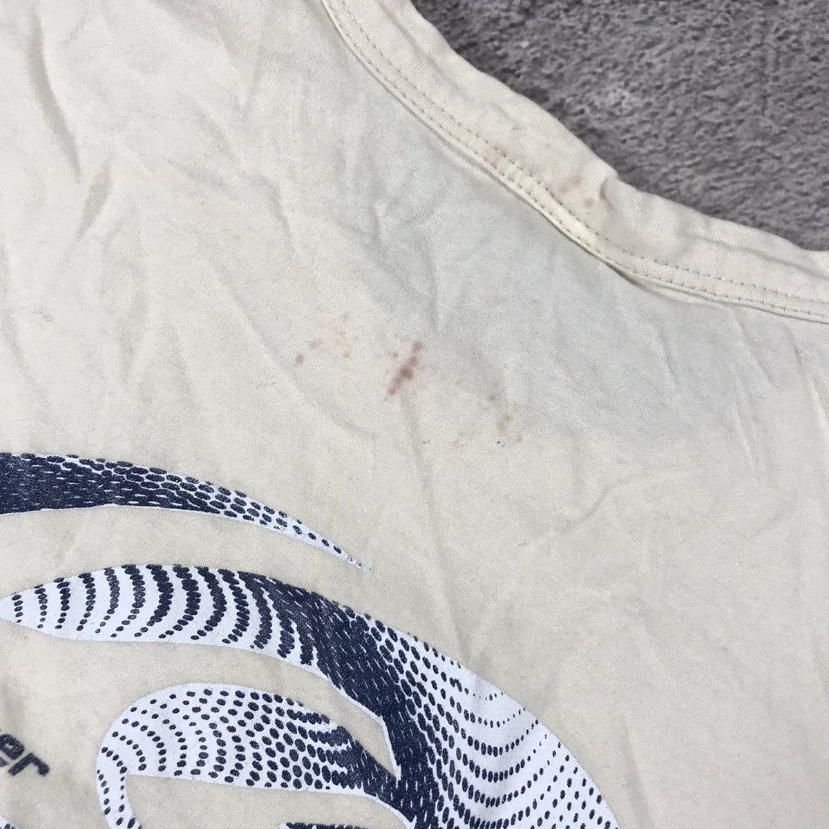 Vintage Vintage 90s Quicksilver Sun Faded Graphic Tee Streetwear L Size US L / EU 52-54 / 3 - 6 Thumbnail