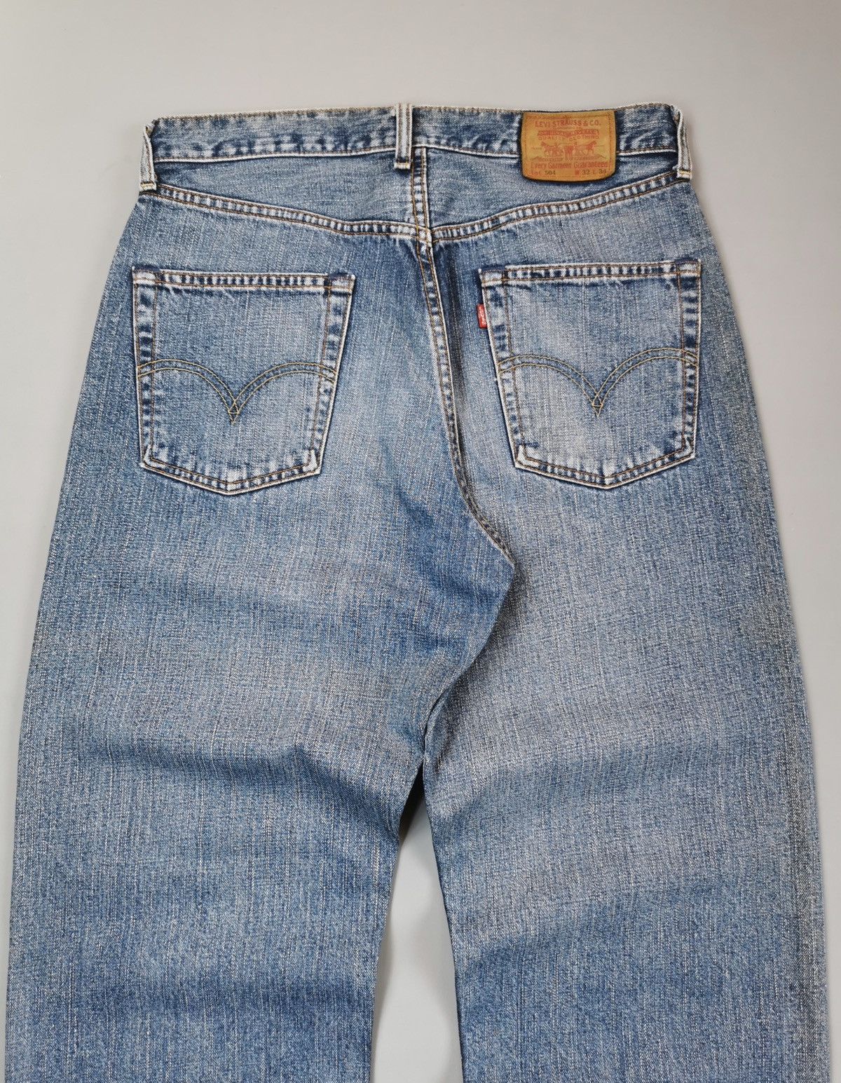 Le Grande Bleu (L.G.B.) × Levi's × Vintage Levis 504 Straight Jeans (LG33) Size US 32 / EU 48 - 4 Thumbnail
