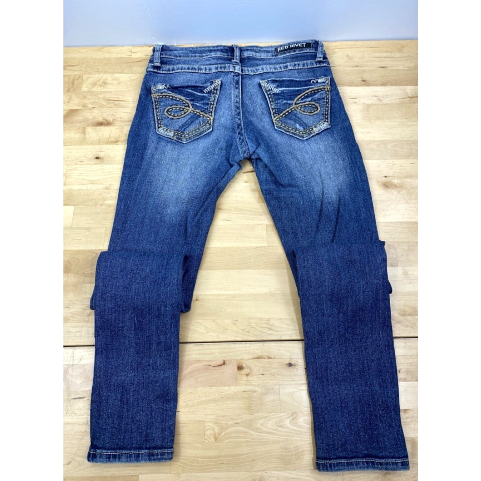 Denime Red Rivet Jeans Denim Blue Jeans Women Junior Size 7 5-Pocket Design Distressed Medium Rise Flared Denim Blue Size 28" / US 6 / IT 42 - 4 Thumbnail