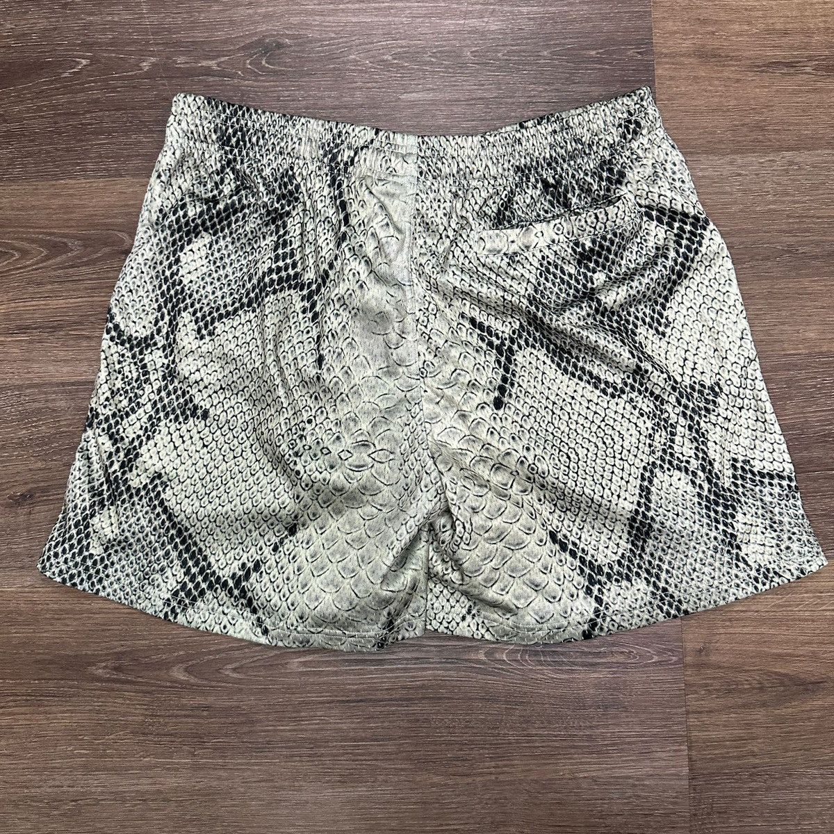 Stussy STUSSY BASIC SNAKE MESH SHORT - BONE Size US 32 / EU 48 - 10 Thumbnail