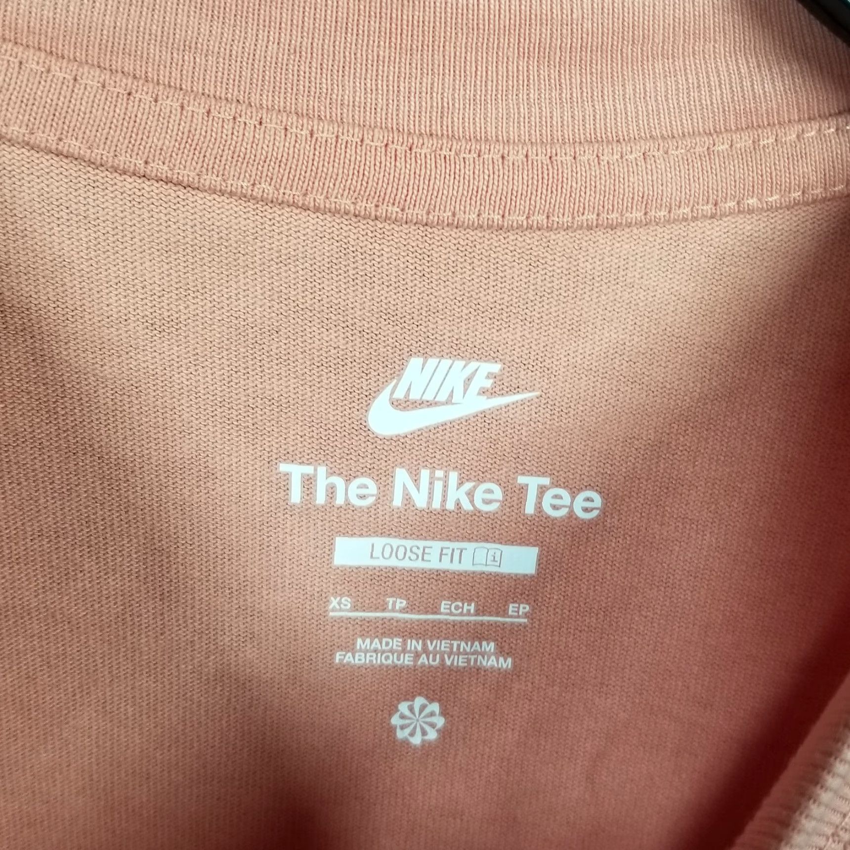 Nike Nike Shirt Men XS Flower Pattern Crew Neck Short Sleeve Loose Fit Orange 2010s Size US XS / EU 42 / 0 - 4 Thumbnail