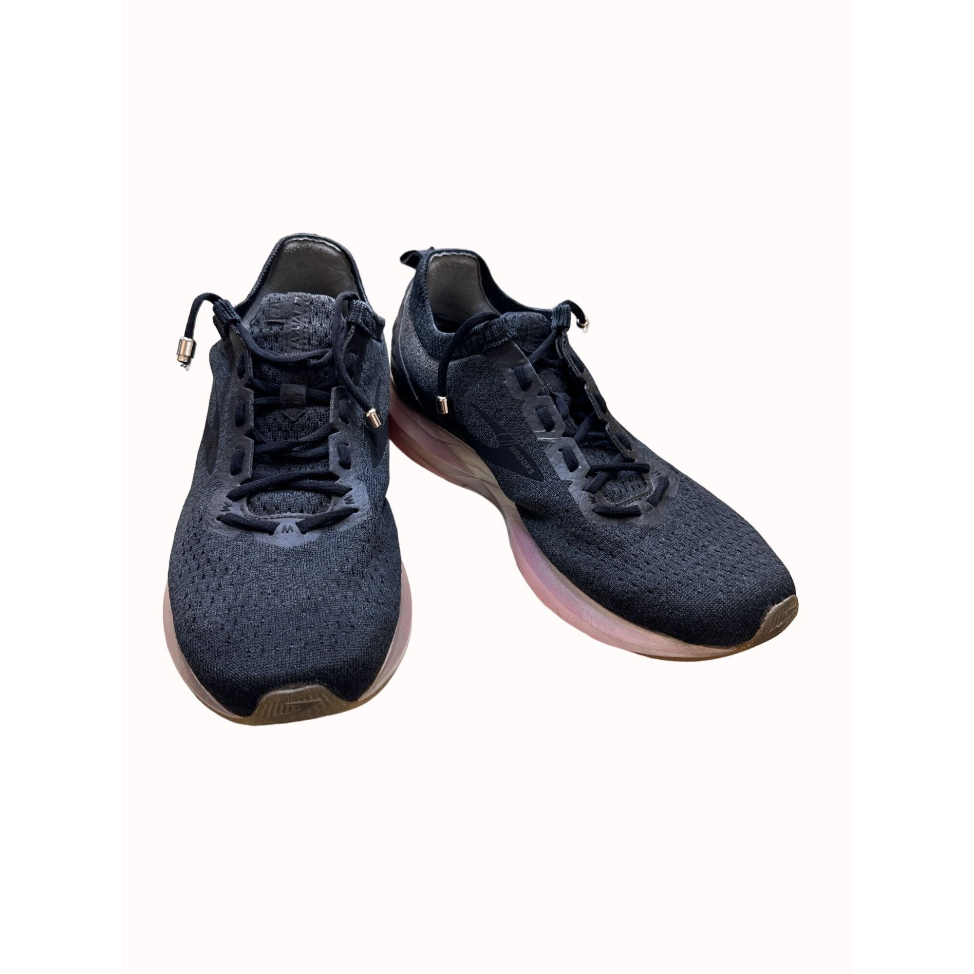 Brooks Brooks Levitate 2 men’s black running shoes sneakers size 12 Size US 12 / EU 45 - 1 Thumbnail
