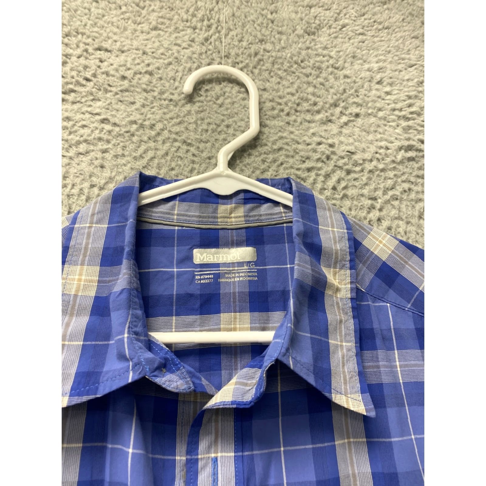 Marmot Marmot Button Shirt Large Short Sleeve Travex Blue Hiking Outdoor 108-10 / Button-Up Short Sleeve Travex Blue Marmot Outdoor Shirt 108-10 Size US L / EU 52-54 / 3 - 3 Thumbnail
