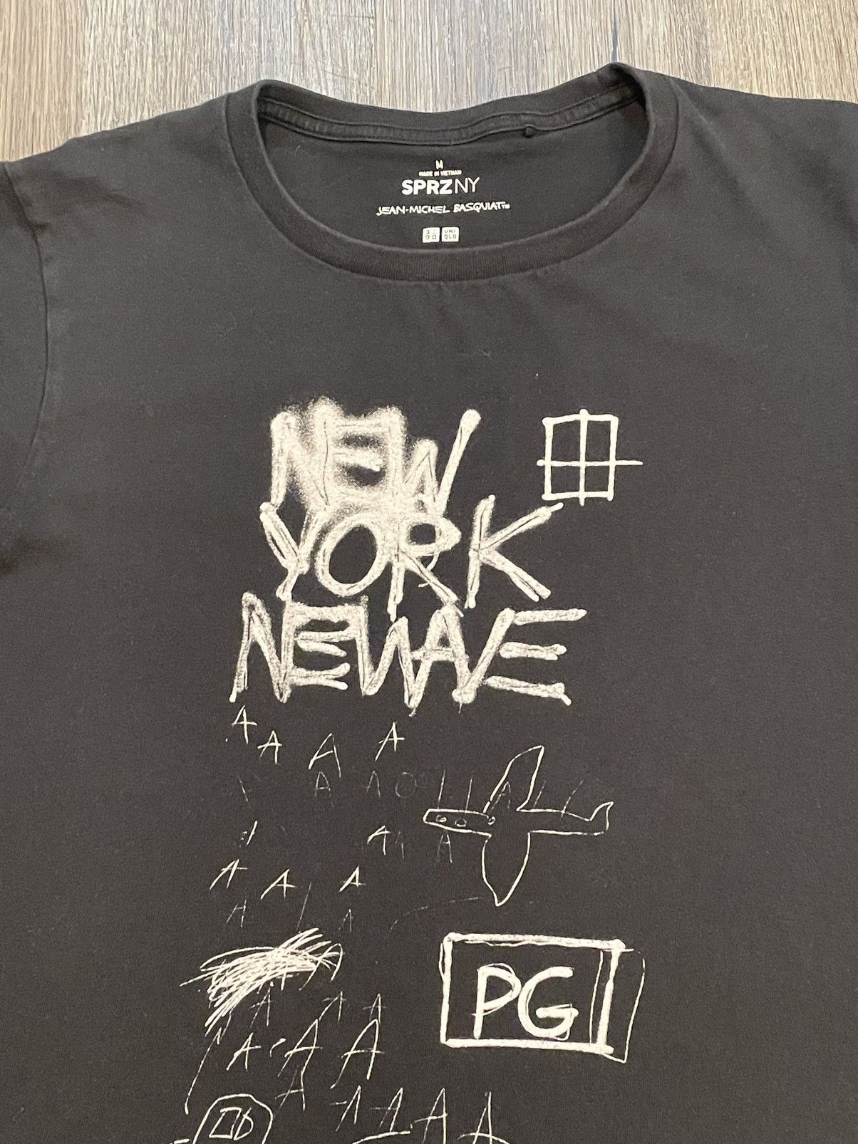 Japanese Brand Jean Michael Basquiat x Uniqlo New York Tee Shirt 🗽 Size US S / EU 44-46 / 1 - 1 Thumbnail