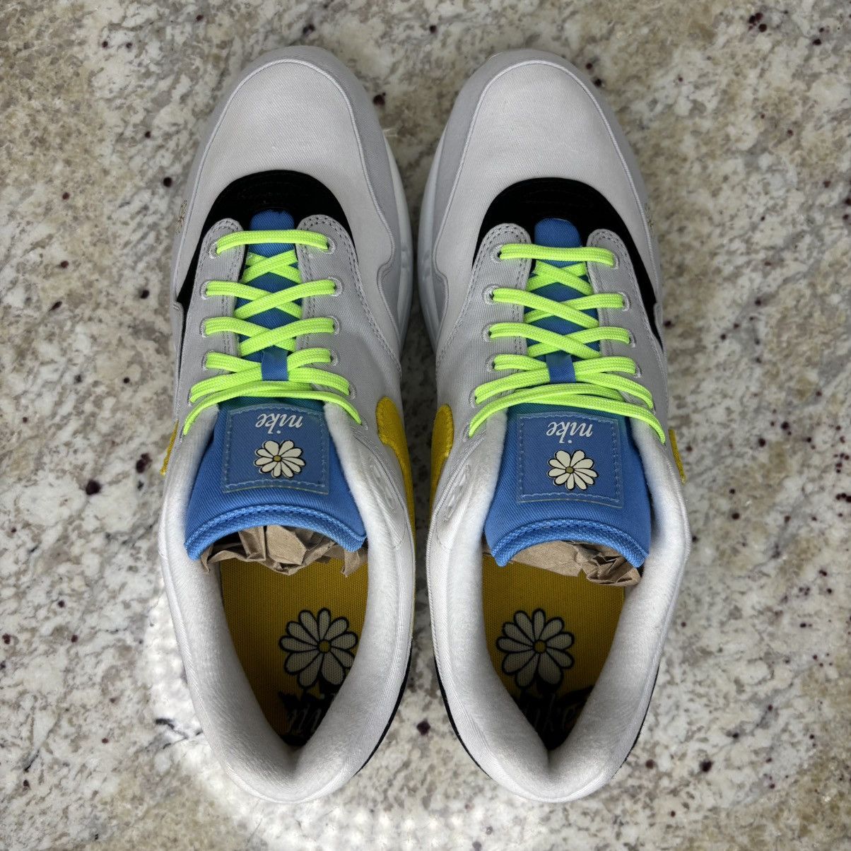 Nike Size 11-Nike Air Max 1 Daisy Gently Worn W Box Size US 11 / EU 44 - 9 Thumbnail