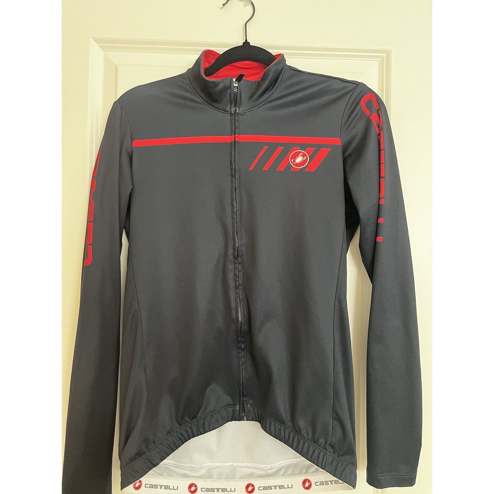 Other Castelli Long Sleeve Cycling Jersey Medium Black Red Zip Size US M / EU 48-50 / 2 - 1 Thumbnail