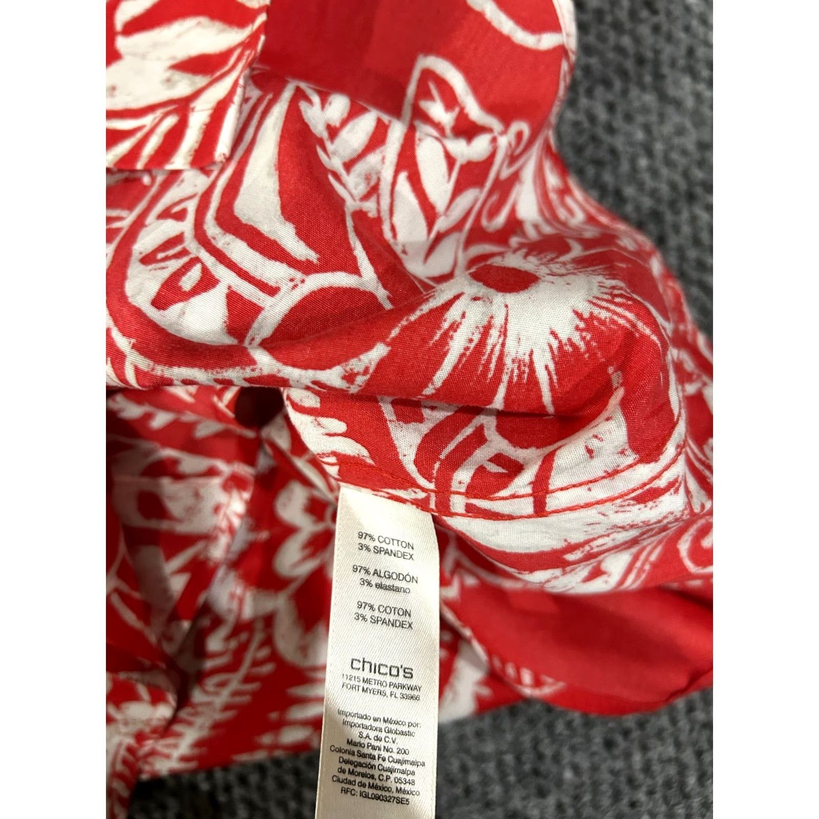 Vintage Chicos Blouse Womens Small Red White Floral Long Sleeve Lightweight Top Stretch Shirt Size S / US 4 / IT 40 - 5 Thumbnail
