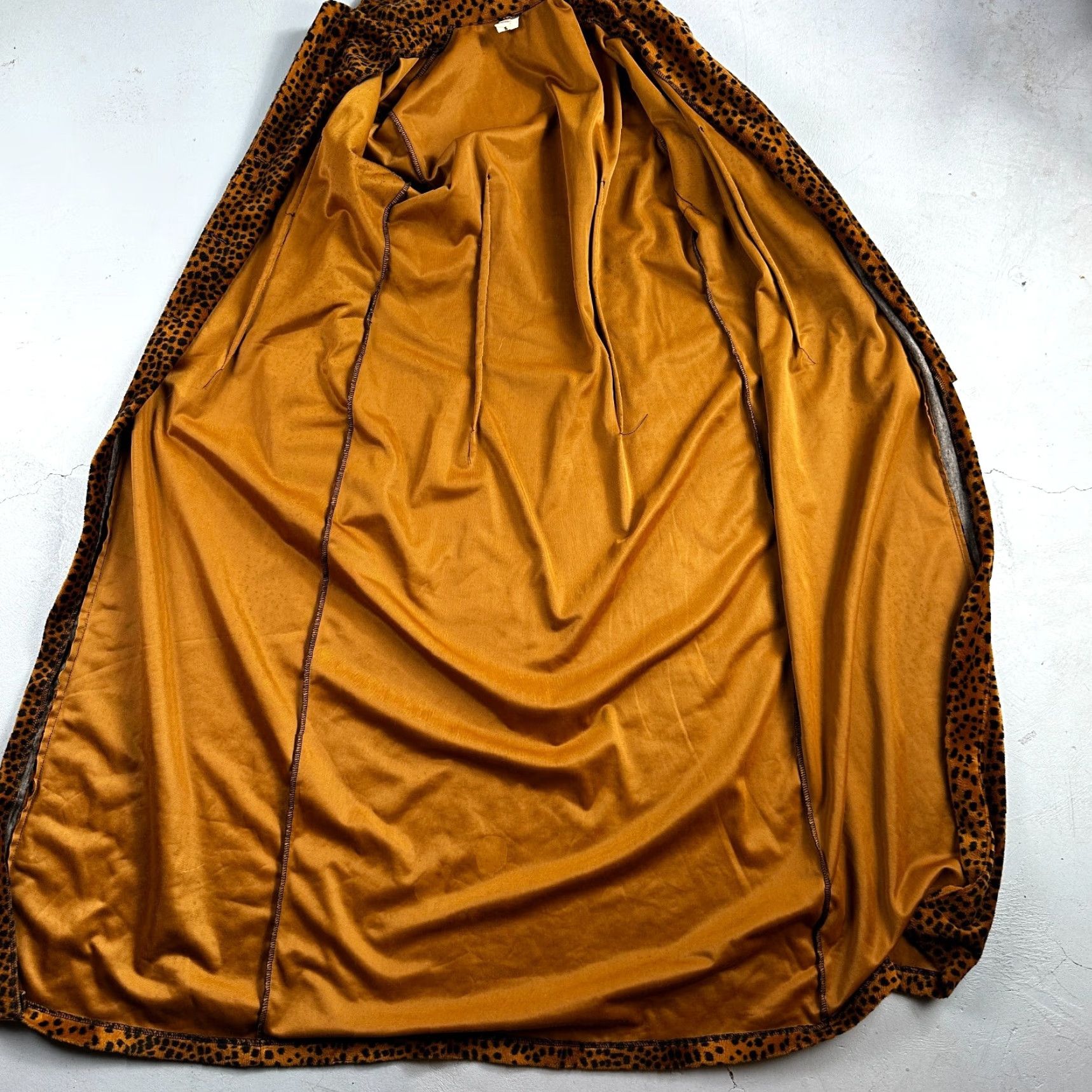 Vintage VTG ENT Jacket Womens Cheetah Outdoors 70s Rockabilly Long Coat Dressy M Orange Leopard Style Womens Size M / US 6-8 / IT 42-44 - 2 Thumbnail