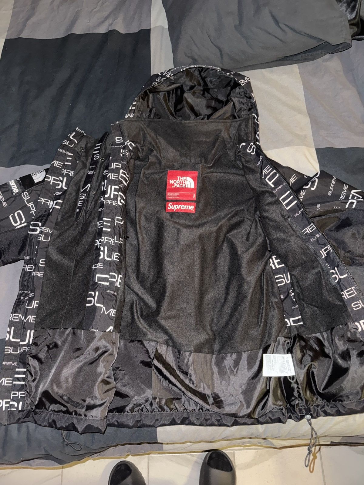 Supreme × The North Face Supreme The North Face Steep Tech Apogee Jacket SMALL BLACK Size US S / EU 44-46 / 1 - 6 Thumbnail