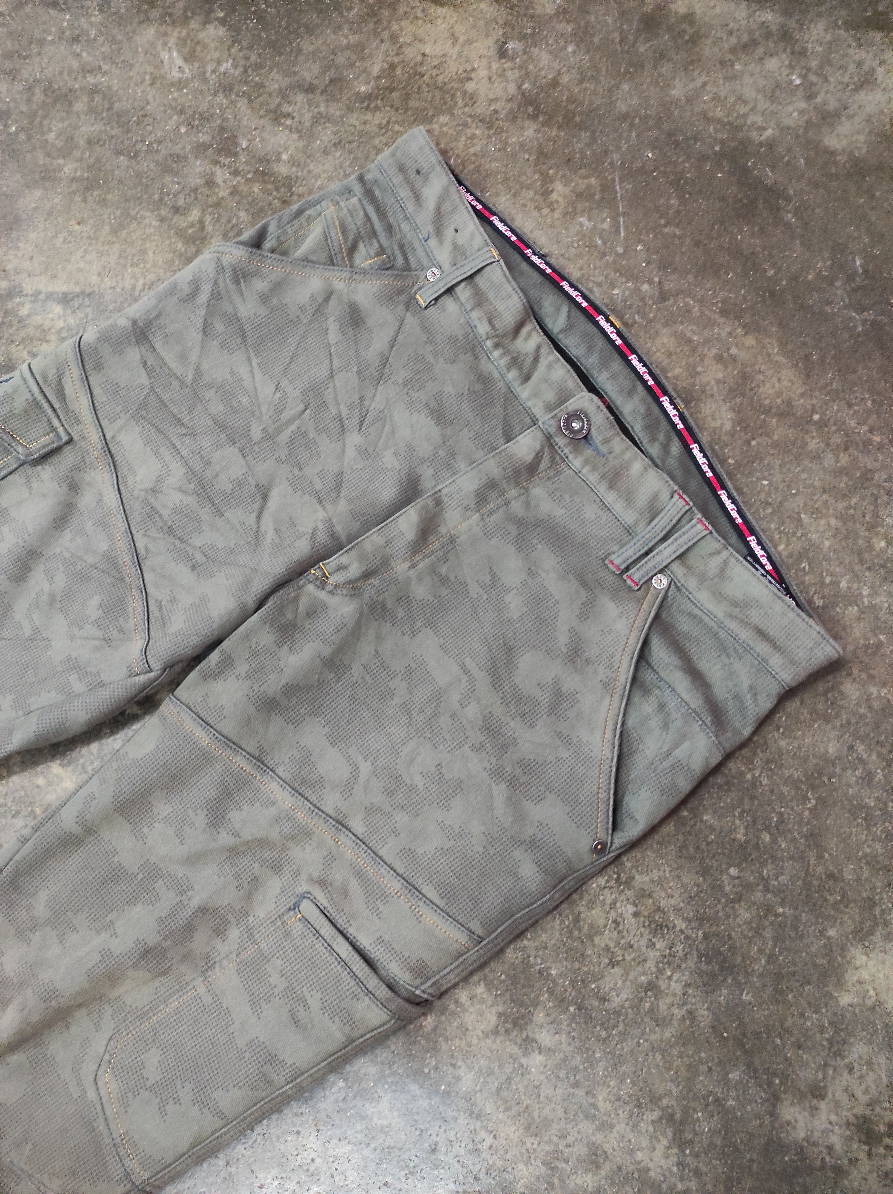 Japanese Brand FIELDCORE STRETCH WARM TACTICAL POCKET CARGO BANANA PANTS Size US 36 / EU 52 - 2 Thumbnail