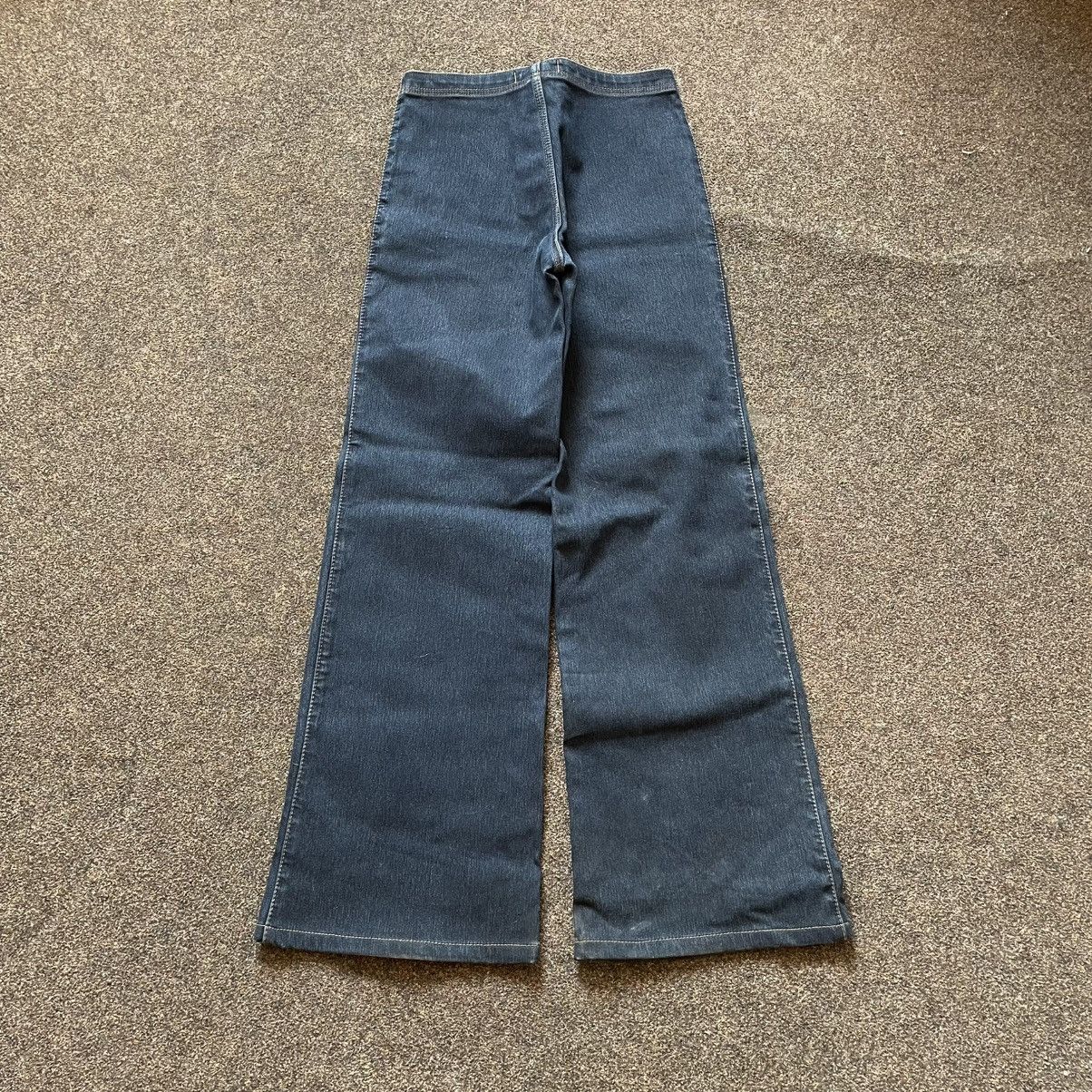 Vintage Vintage Y2K Baggy Wide Leg Faded Jeans Skater Grunge Logo Size 32" / US 10 / IT 46 - 2 Thumbnail