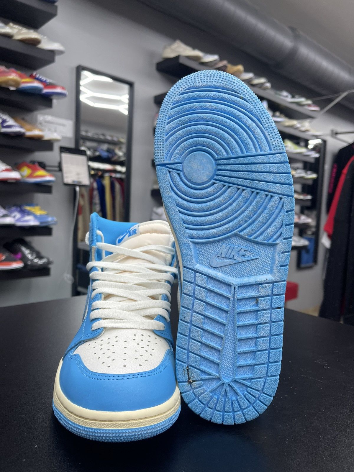 Jordan Brand Size 9 - Jordan 1 Retro High UNC Reimagined Size US 9 / EU 42 - 7 Thumbnail
