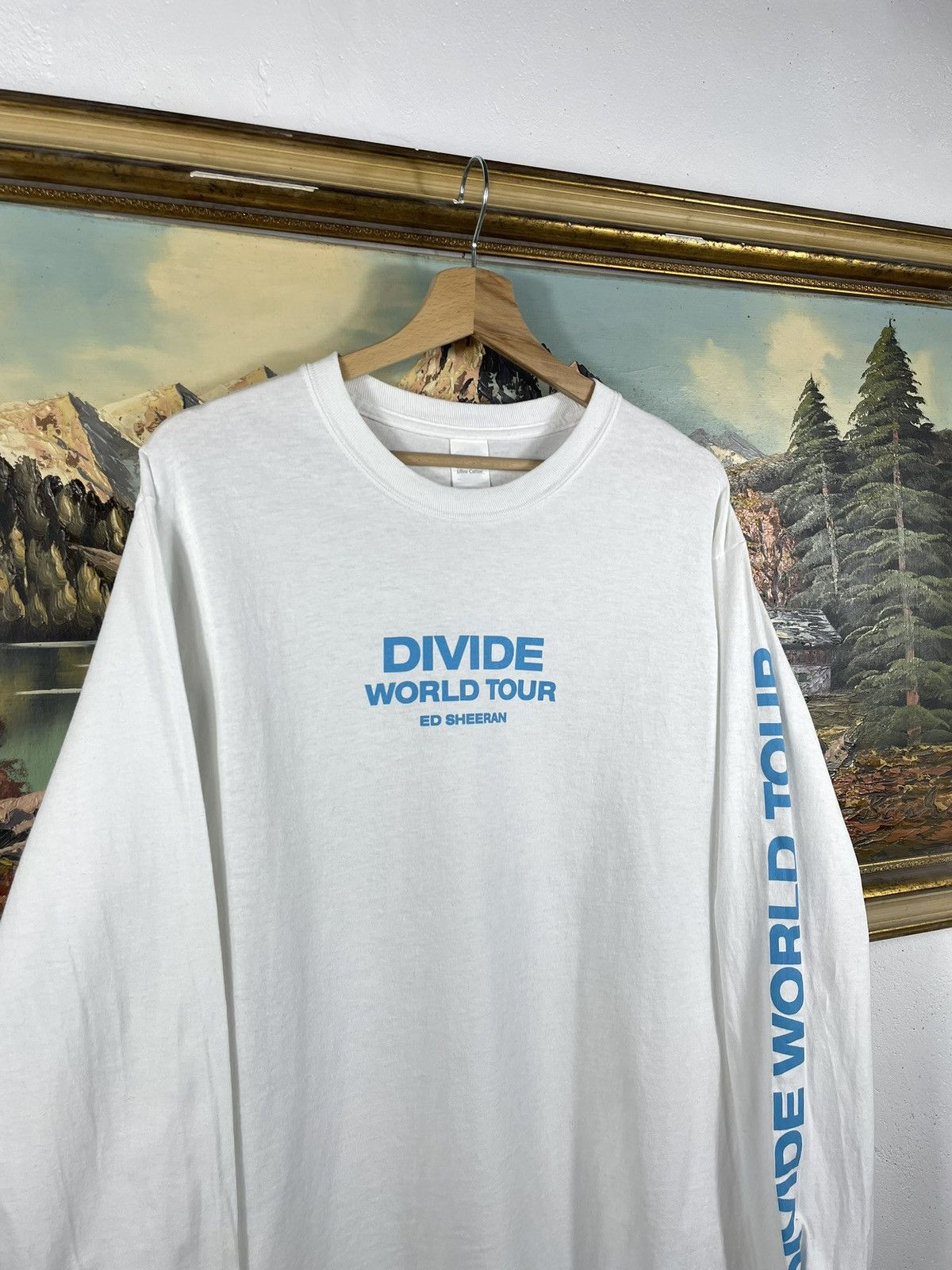 Band Tees × Vintage White Longsleeve Tee Ed Sheeran Divide World Tour Merch Size US M / EU 48-50 / 2 - 3 Thumbnail