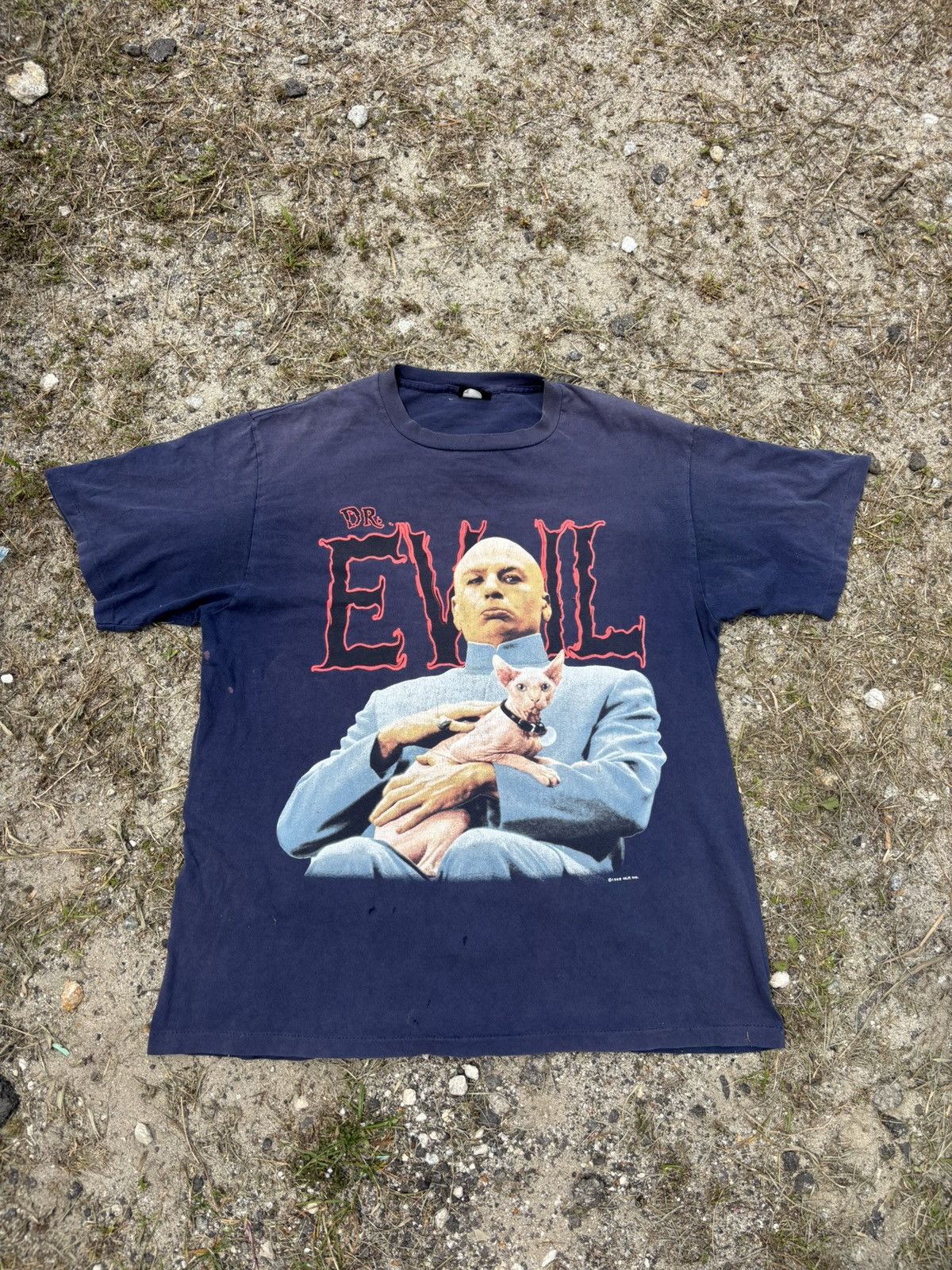 Vintage Vintage 1999 Austin Powers Dr. Evil Tshirt Size US XL / EU 56 / 4 - 1 Thumbnail