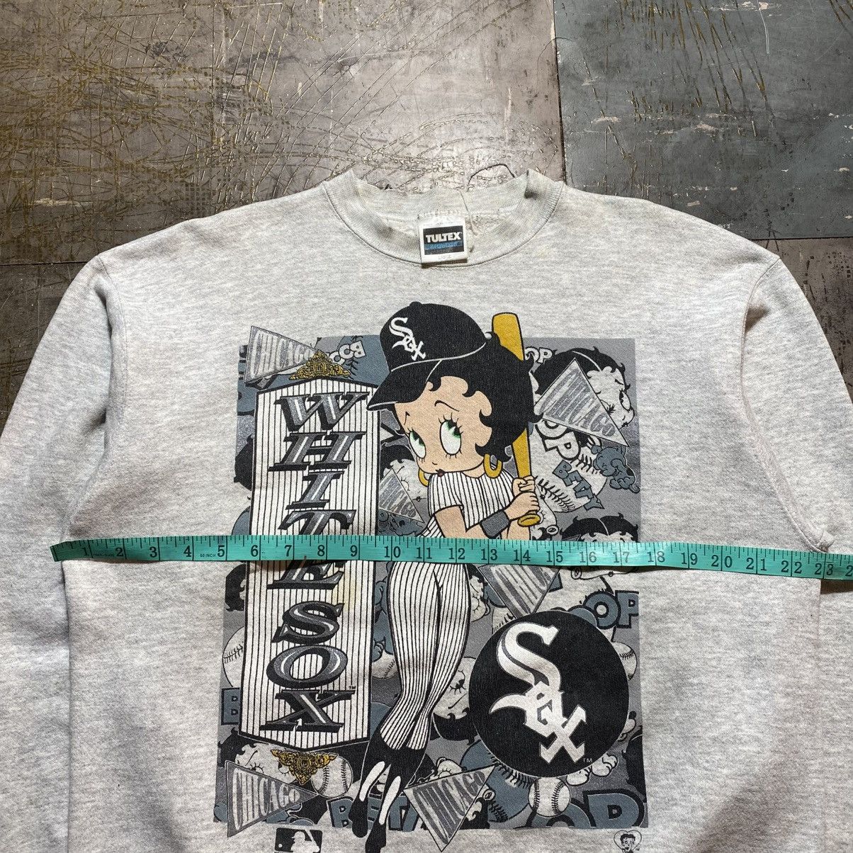 Cartoon Network Vintage Betty Boop X MLB White Sox Sweatshirt Size US L / EU 52-54 / 3 - 15 Thumbnail