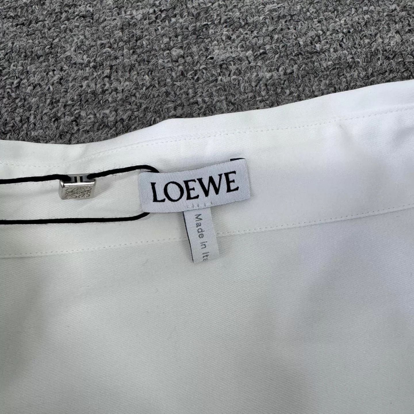 Loewe Loewe White Loose LS Shirt Subtle Big Logo Size 42 Size US XS / EU 42 / 0 - 6 Thumbnail