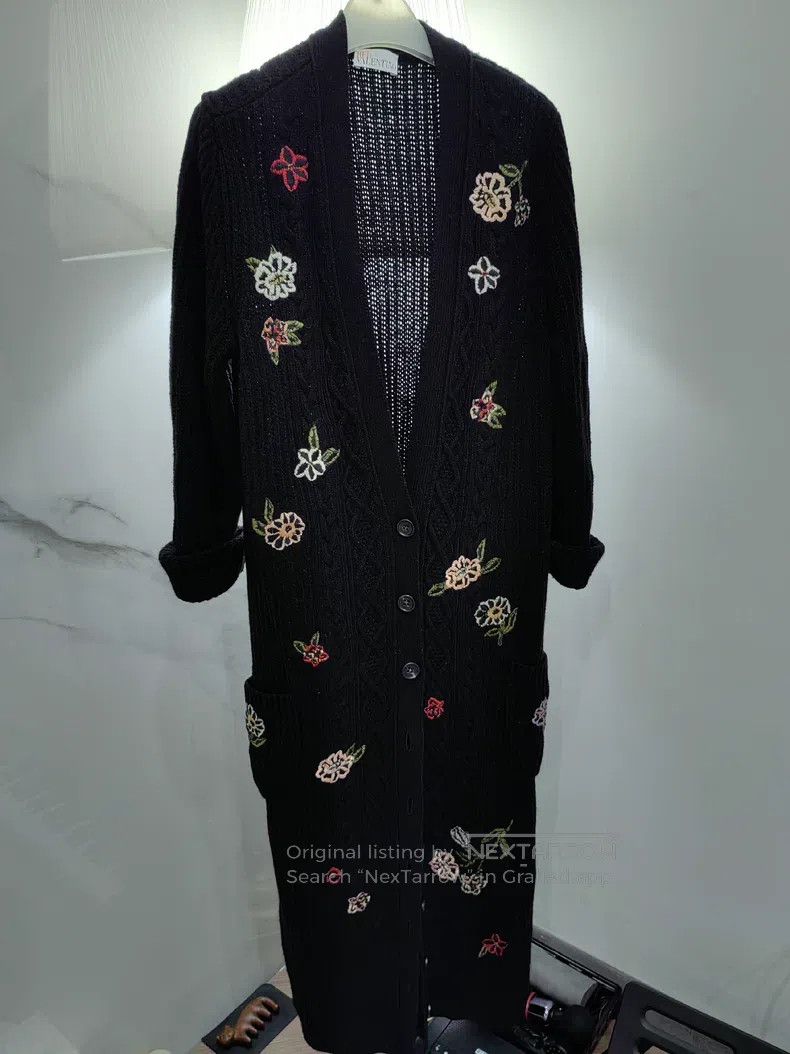 Valentino Valentino Black vintage pattern embroidery Size S / US 4 / IT 40 - 3 Thumbnail