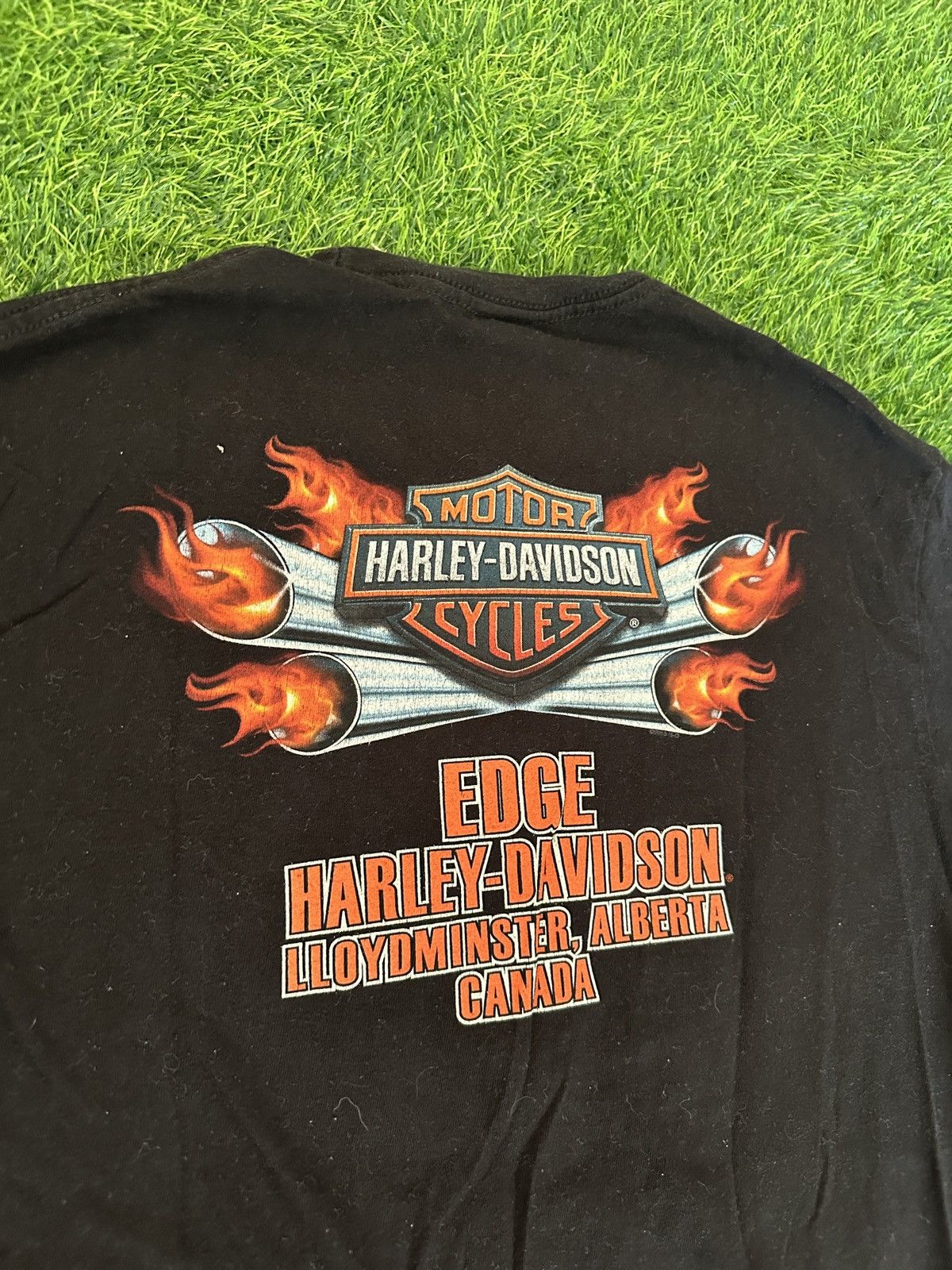 Harley Davidson Harley davidson motorycles flames alberta canada t shirt szL Size US L / EU 52-54 / 3 - 4 Thumbnail