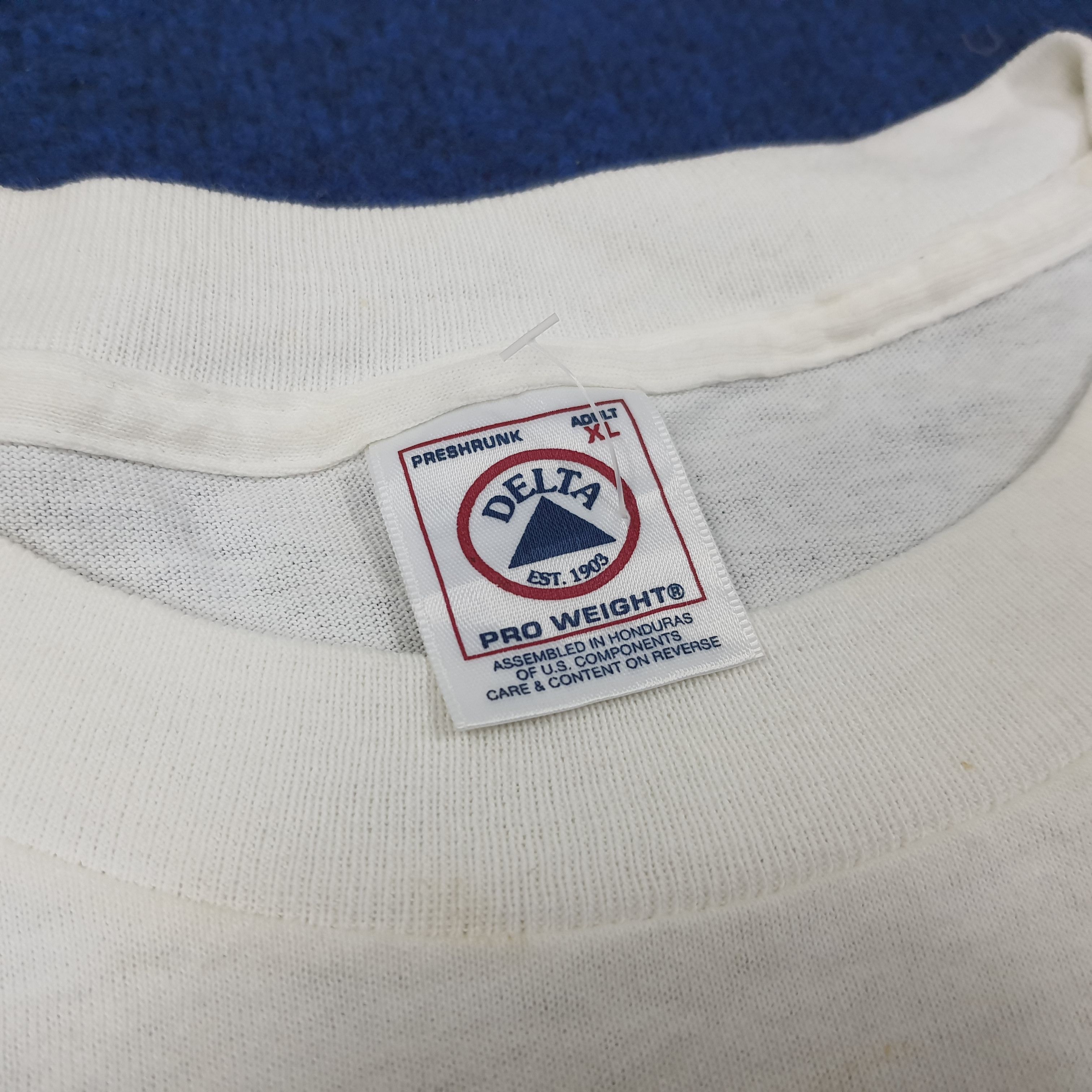 Delta Vintage Marriott Revards VISA Travel Tshirt C239N10 Size US XL / EU 56 / 4 - 6 Thumbnail
