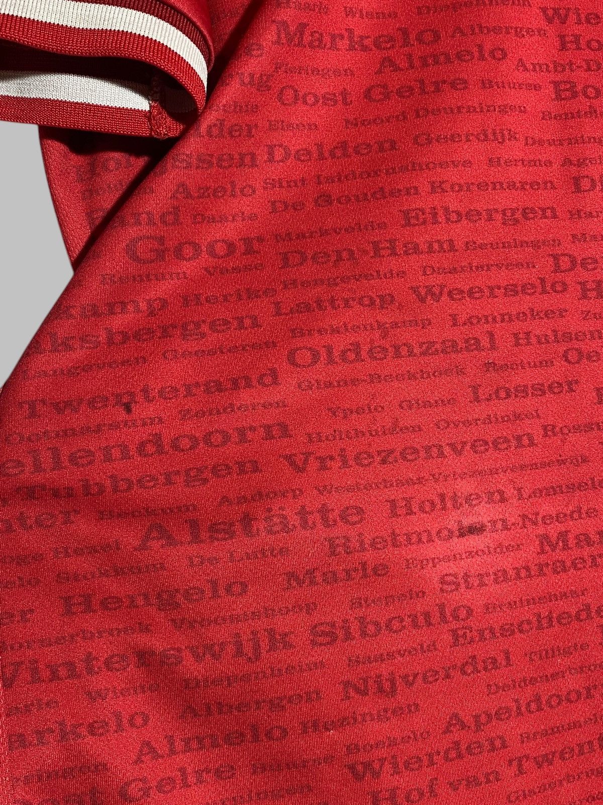 Other 🔥 FC TWENTE MEYBA HOME JERSEY 2023/24 RARE VINTAGE VIBES Size US S / EU 44-46 / 1 - 10 Thumbnail