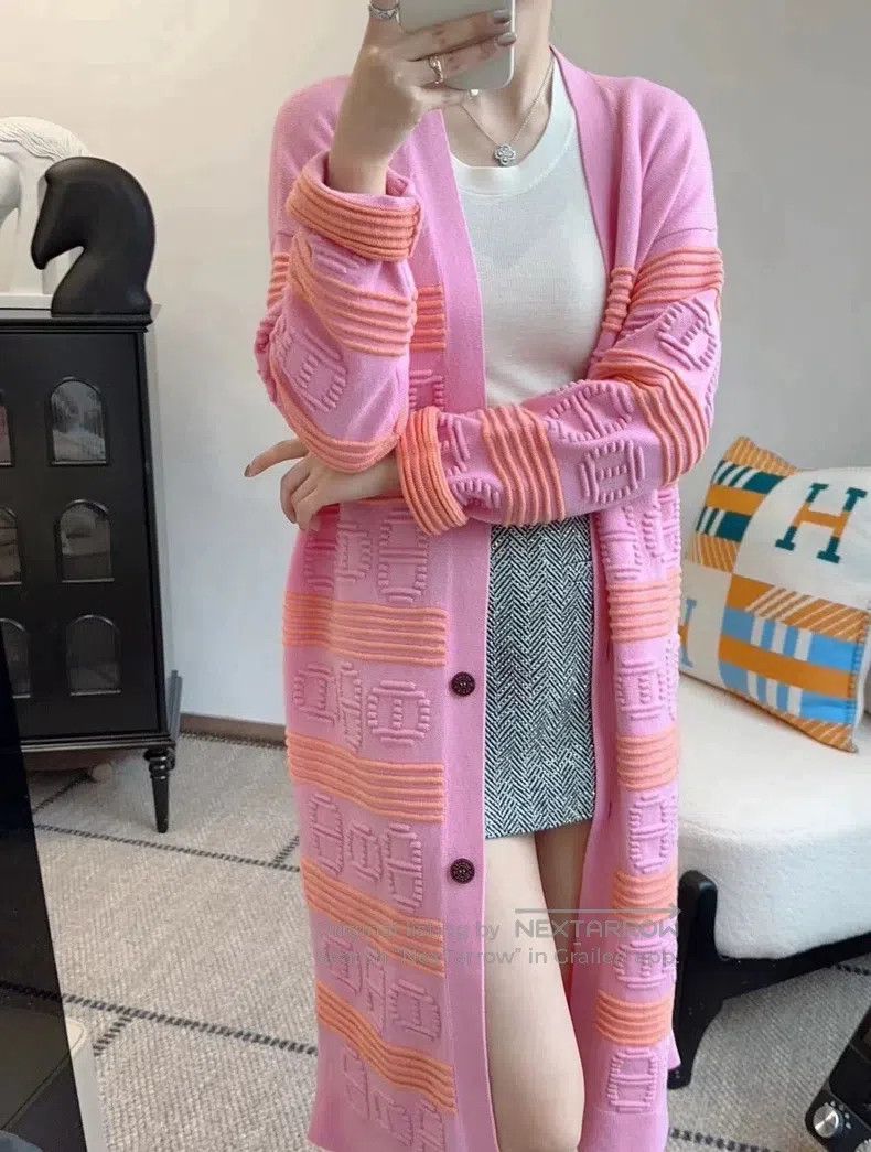 Hermes Hermes Pig Nose Long Knitted Cardigan Jacket Size XXS / US 00 / IT 34 - 1 Thumbnail