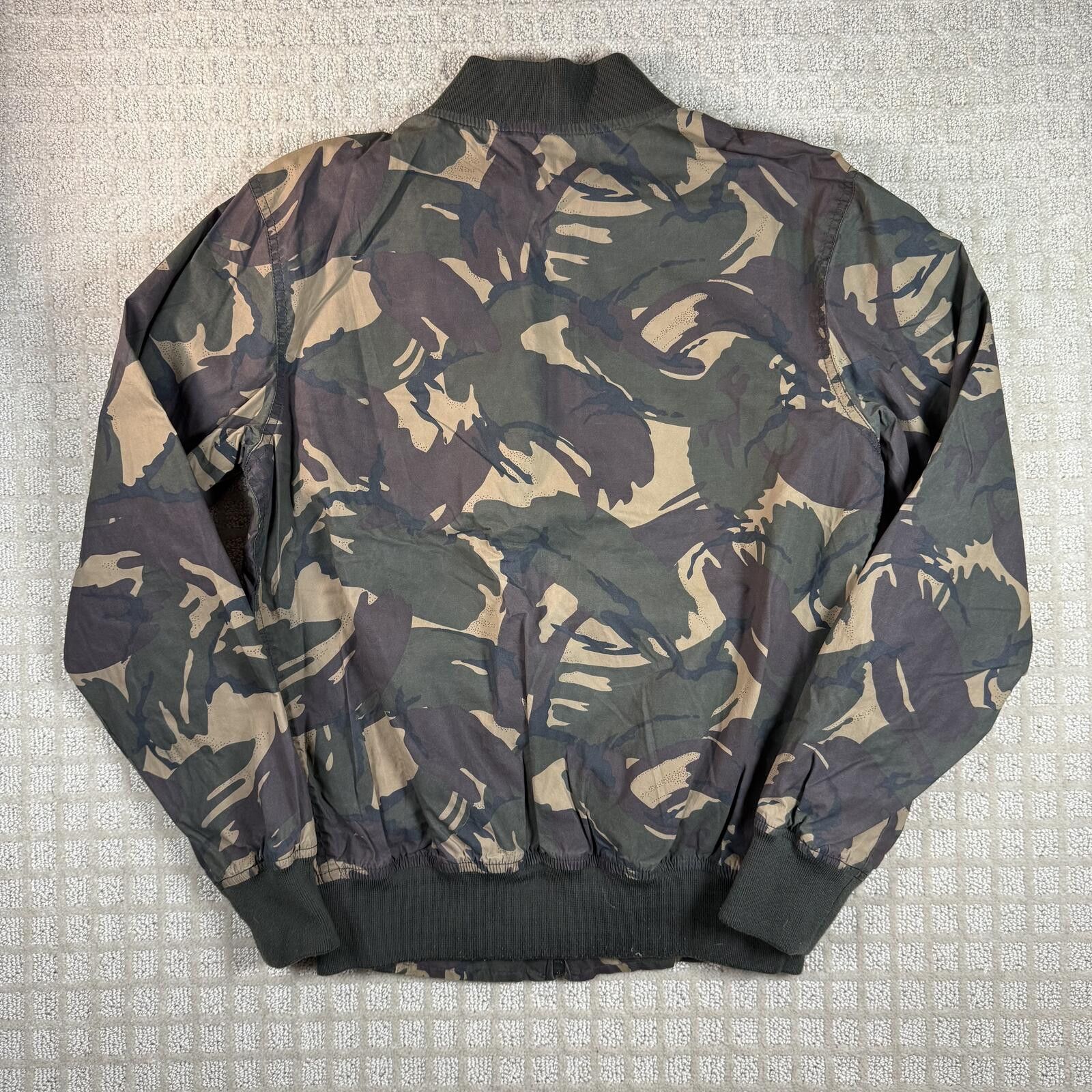 Fred Perry fred perry camo bomber jacket small Size US S / EU 44-46 / 1 - 9 Thumbnail