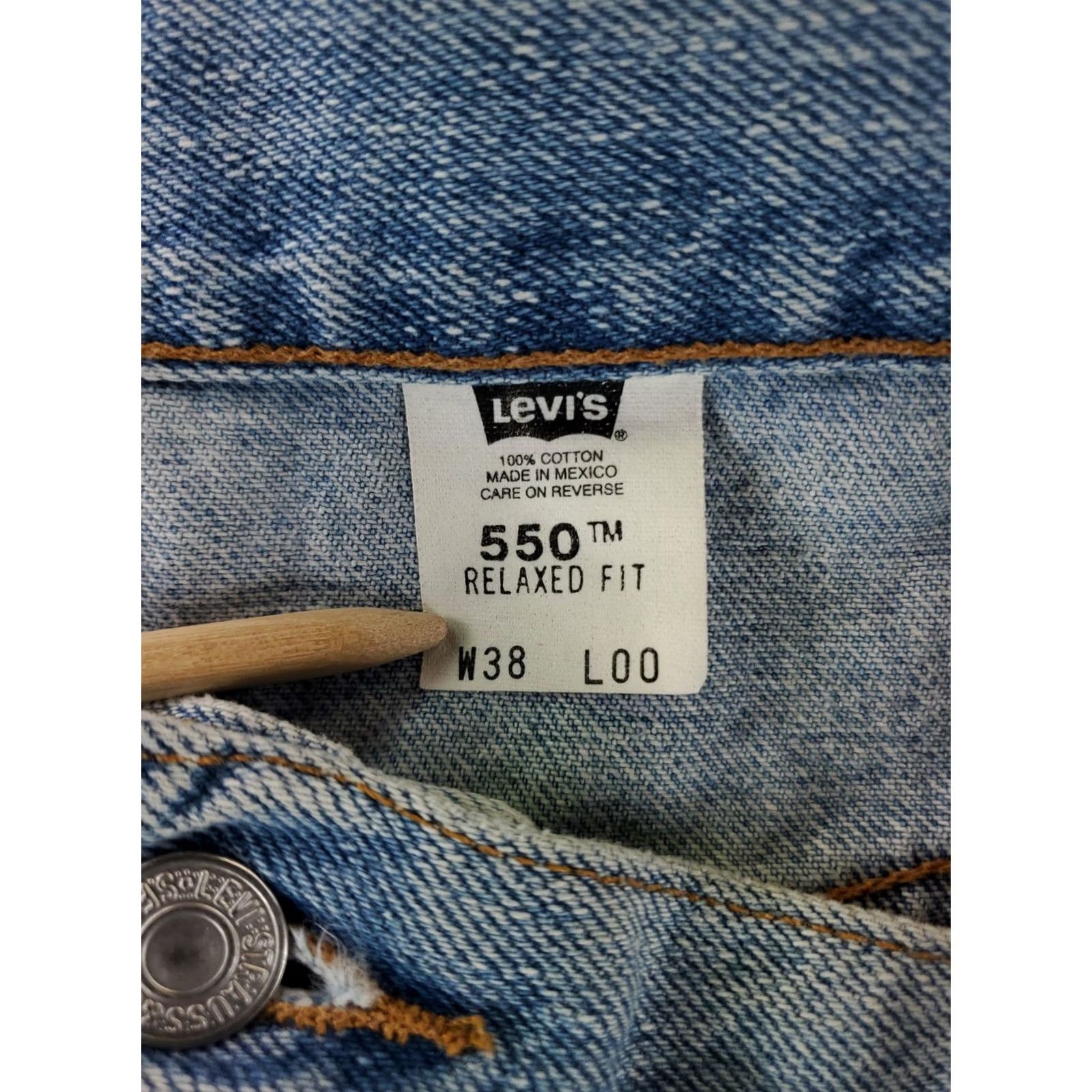 Levi's VINTAGE Levi's 550 Shorts Jean VTG Y2K Blue 10 Inseam Mens 38 40 Actual Jorts Regular Relaxed Men Size US 38 / EU 54 - 3 Thumbnail