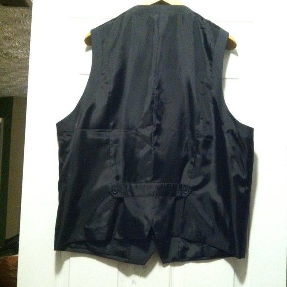Alfani ALFANI MEN'S NEW CHARCOAL 70%POLYESTER 30%RAYON VEST XXL Size US XXL / EU 58 / 5 - 5 Thumbnail