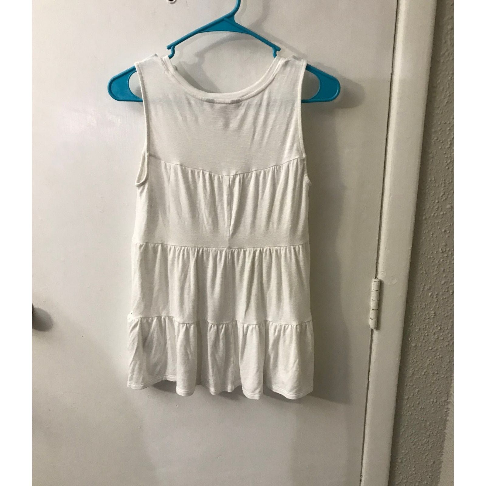 Vera Wang Simply Vera Wang White Tiered Tank Top XS Summer Size XS / US 0-2 / IT 36-38 - 4 Thumbnail