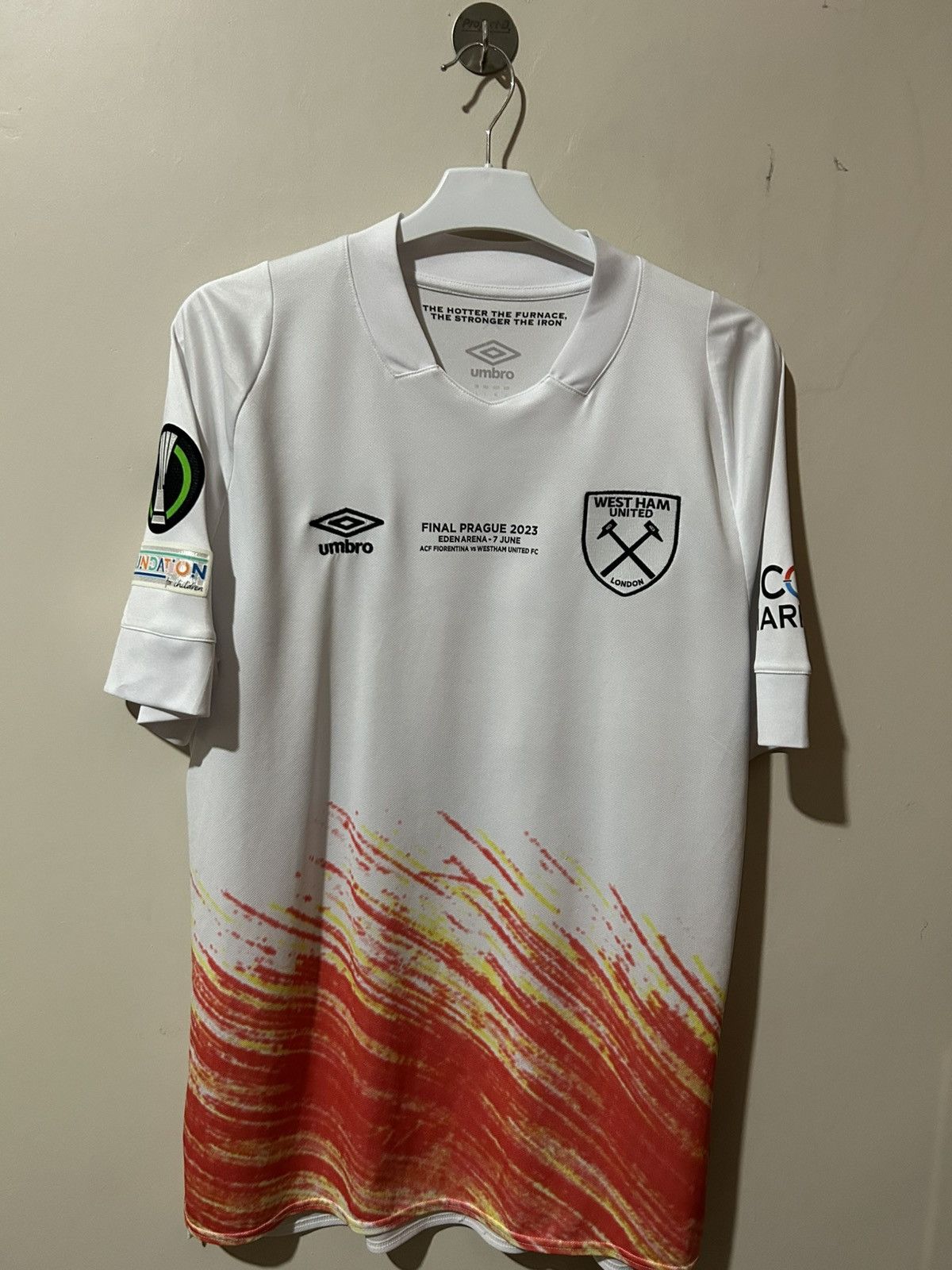 Umbro West ham utd away jersey final conference league Declan rice Size US L / EU 52-54 / 3 - 1 Thumbnail