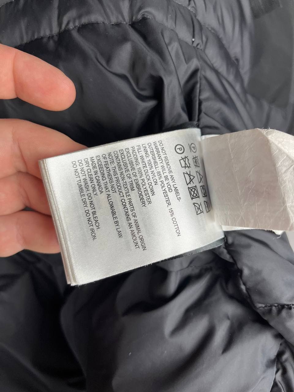 Canada Goose Canada Goose Women Black Down Jacket In USED CONDITION Size M / US 6-8 / IT 42-44 - 24 Thumbnail
