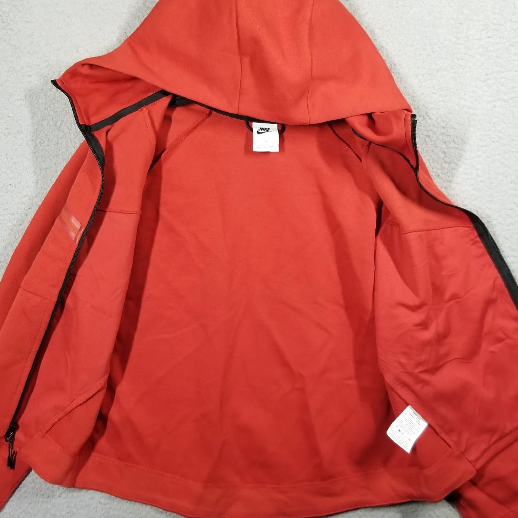 Nike Nike Sportswear Tech Fleece Windrunner Full-Zip Women Medium Activewear Red Cinnabar/Black 2024 Size M / US 6-8 / IT 42-44 - 2 Thumbnail
