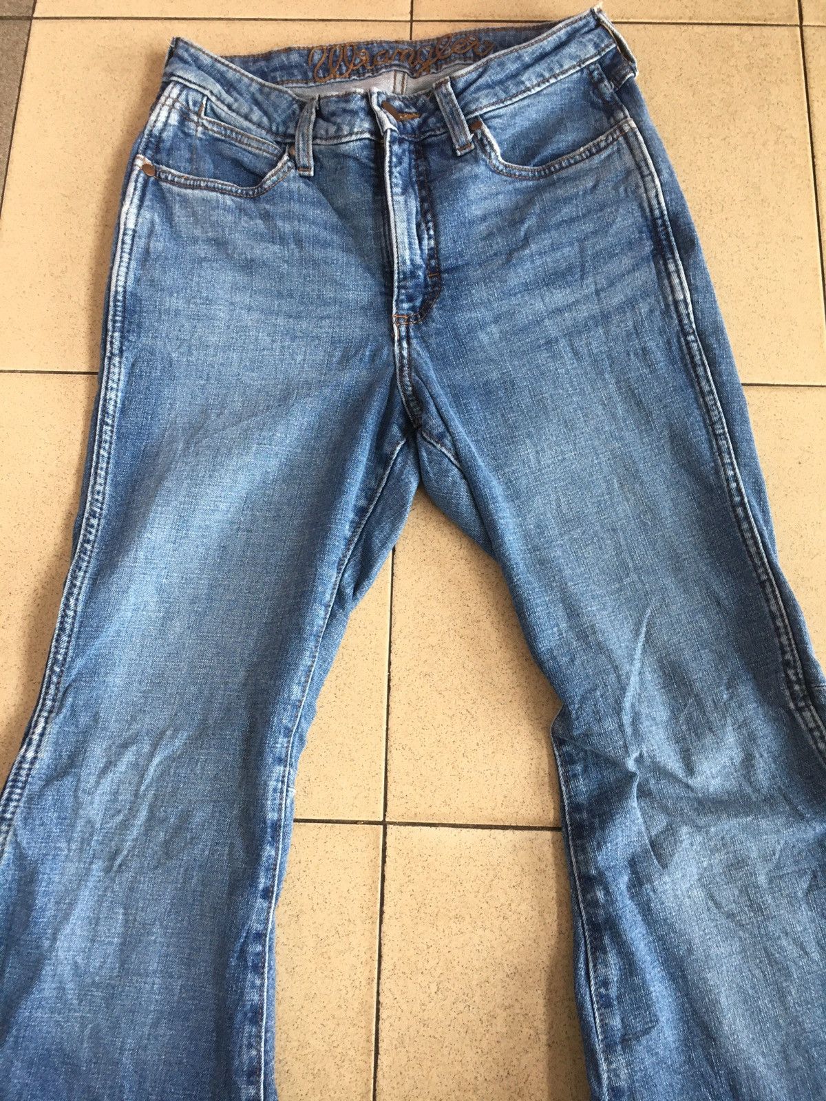 Wrangler Wranglers high rise flare Size 29" - 4 Thumbnail