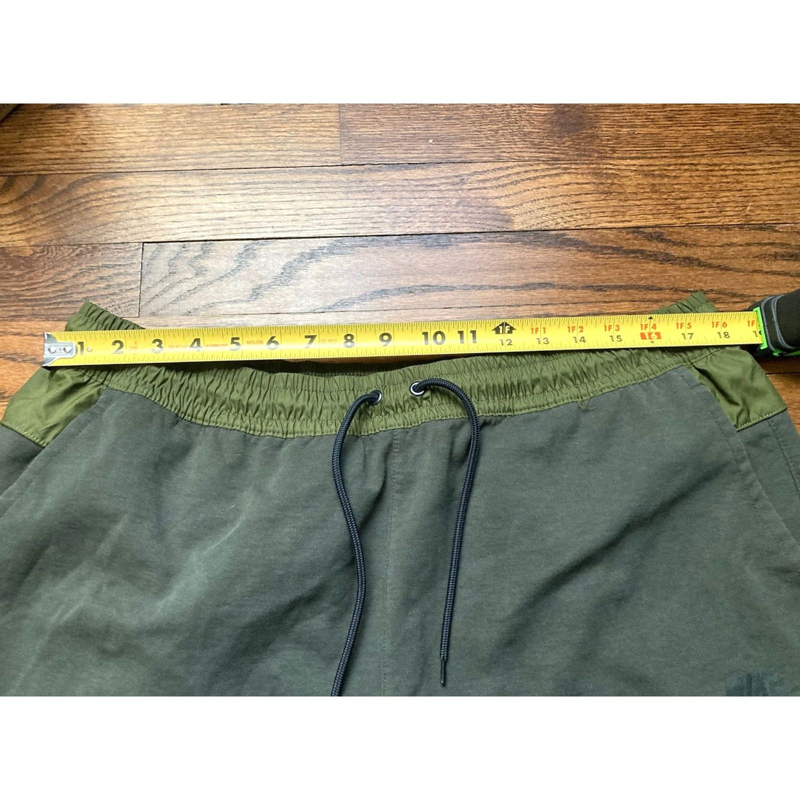 Nike Nike NSW Tech Jogger Pants Mens 2XL Winter Green DD7012 NSW Activewear Mens 2XL Army Green NSW Tech 90s Size US 39 - 5 Thumbnail