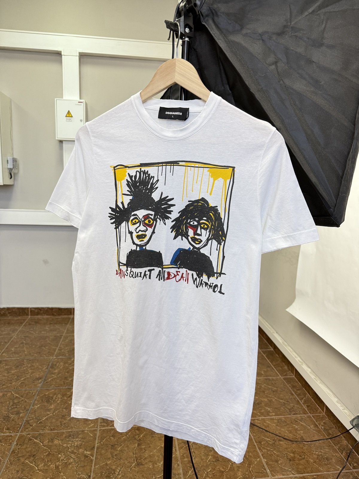 Andy Warhol × Dsquared2 × Jean-Michel Basquiat 🇮🇹 Y2K Dsquared2 Andy Warhol Jean Michael Basquiat T-Shirt Size US L / EU 52-54 / 3 - 1 Thumbnail