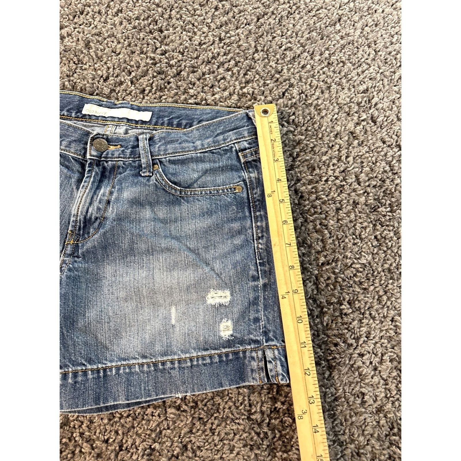 Old Navy VINTAGE Old Navy Shorts Womens 28 Denim Mini Pocket Low Rise 3 in Distressed Y2K 90s Festival Beach Casual Size 28" / US 6 / IT 42 - 2 Thumbnail